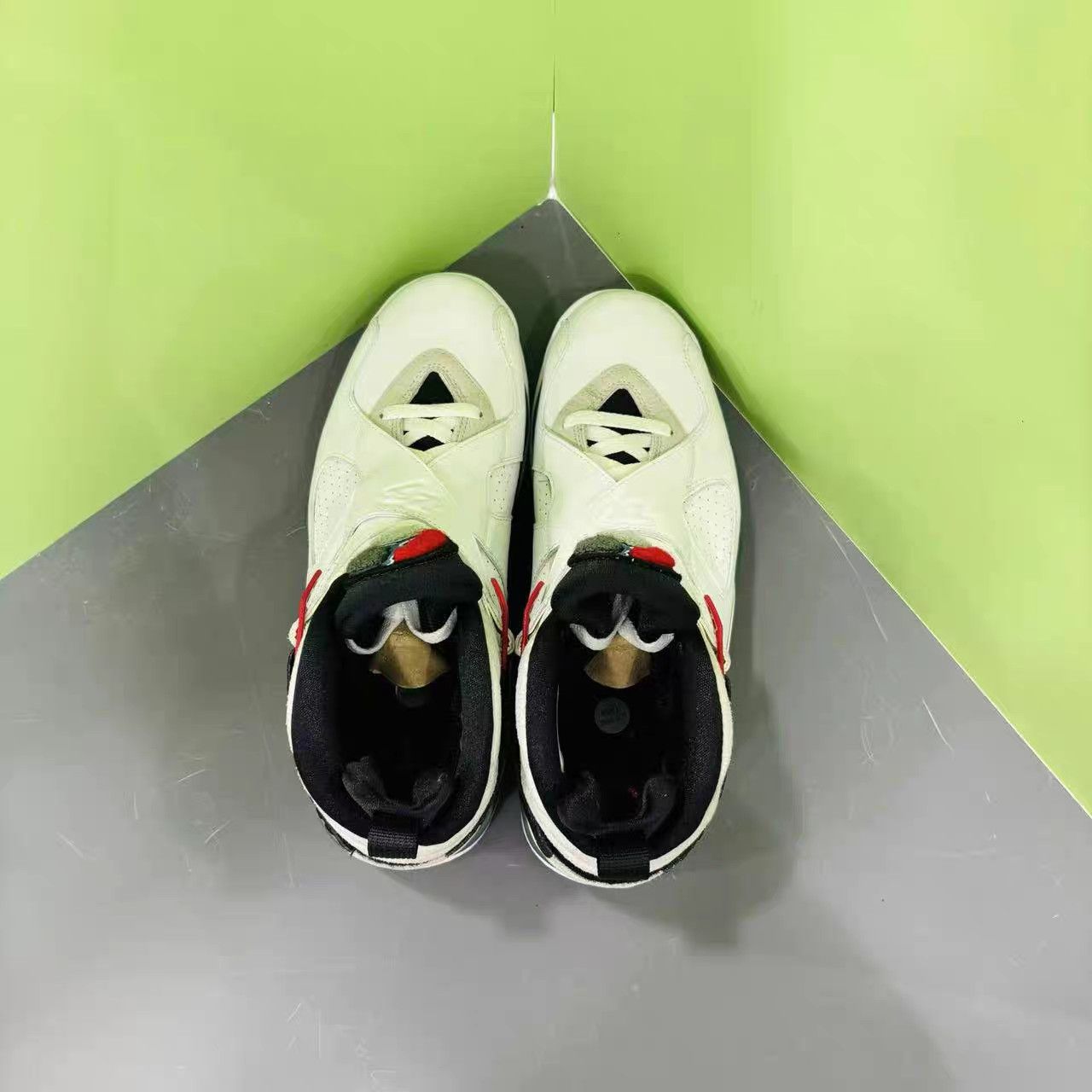 Jordan Brand Air Jordan 8 Bugs Bunny Playoffs K15 Size US 11.5 / EU 44-45 - 7 Thumbnail