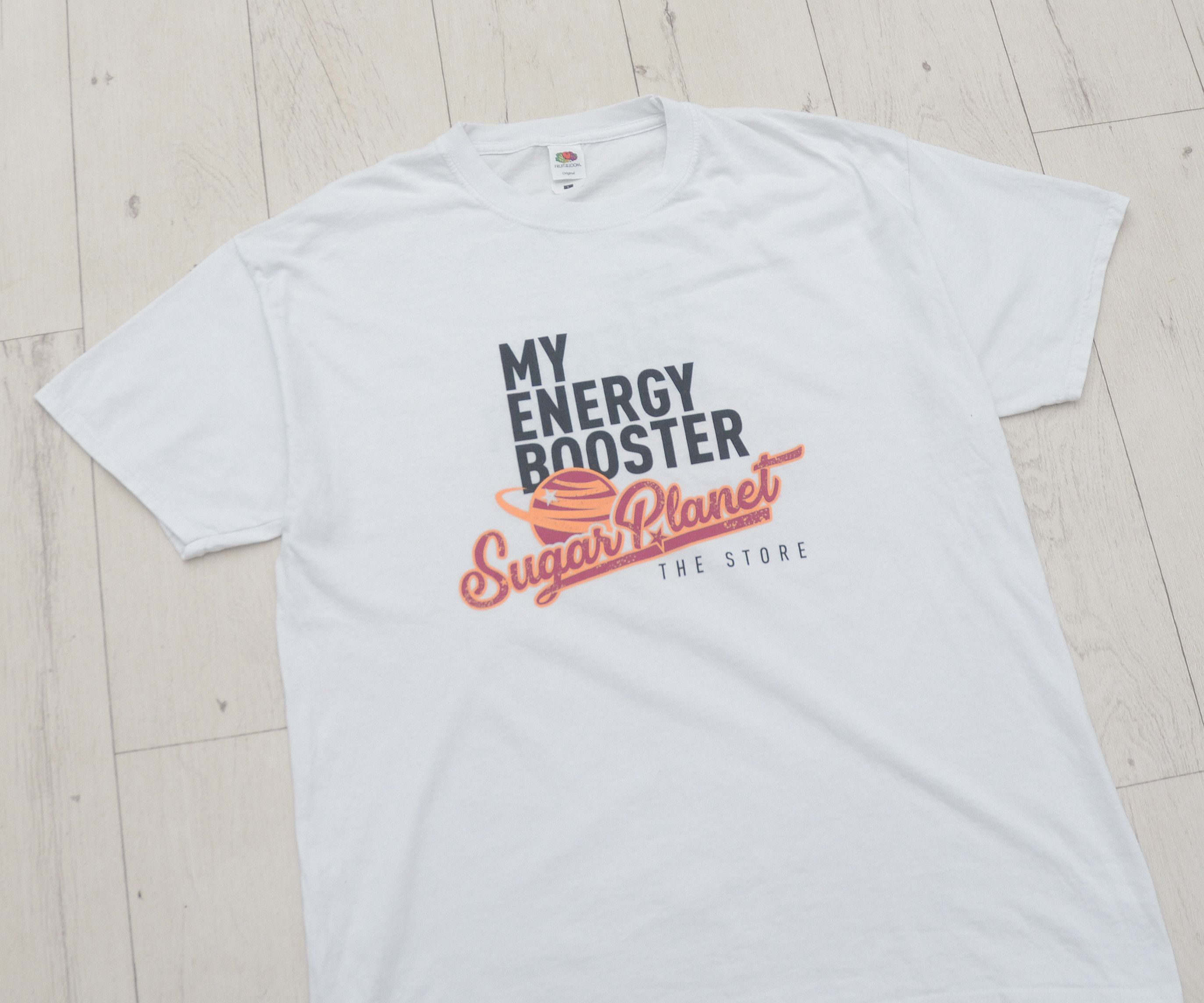 Vintage MY ENERGY BOOSTER Sugar Planet THE STORE Funny Tee Size US L / EU 52-54 / 3 - 3 Thumbnail