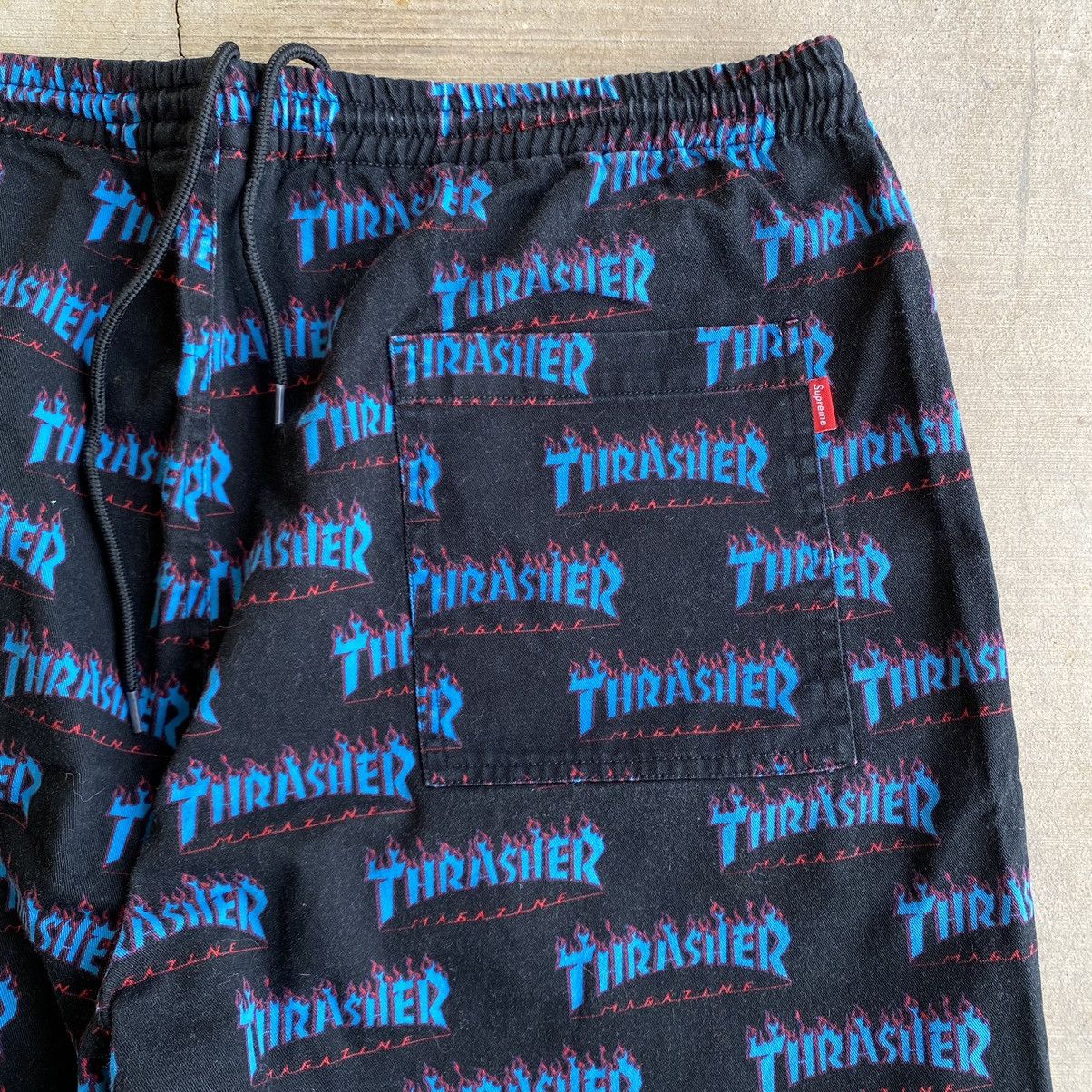 Authentic Supreme high quality x Thrasher SS15 Shorts Large Black