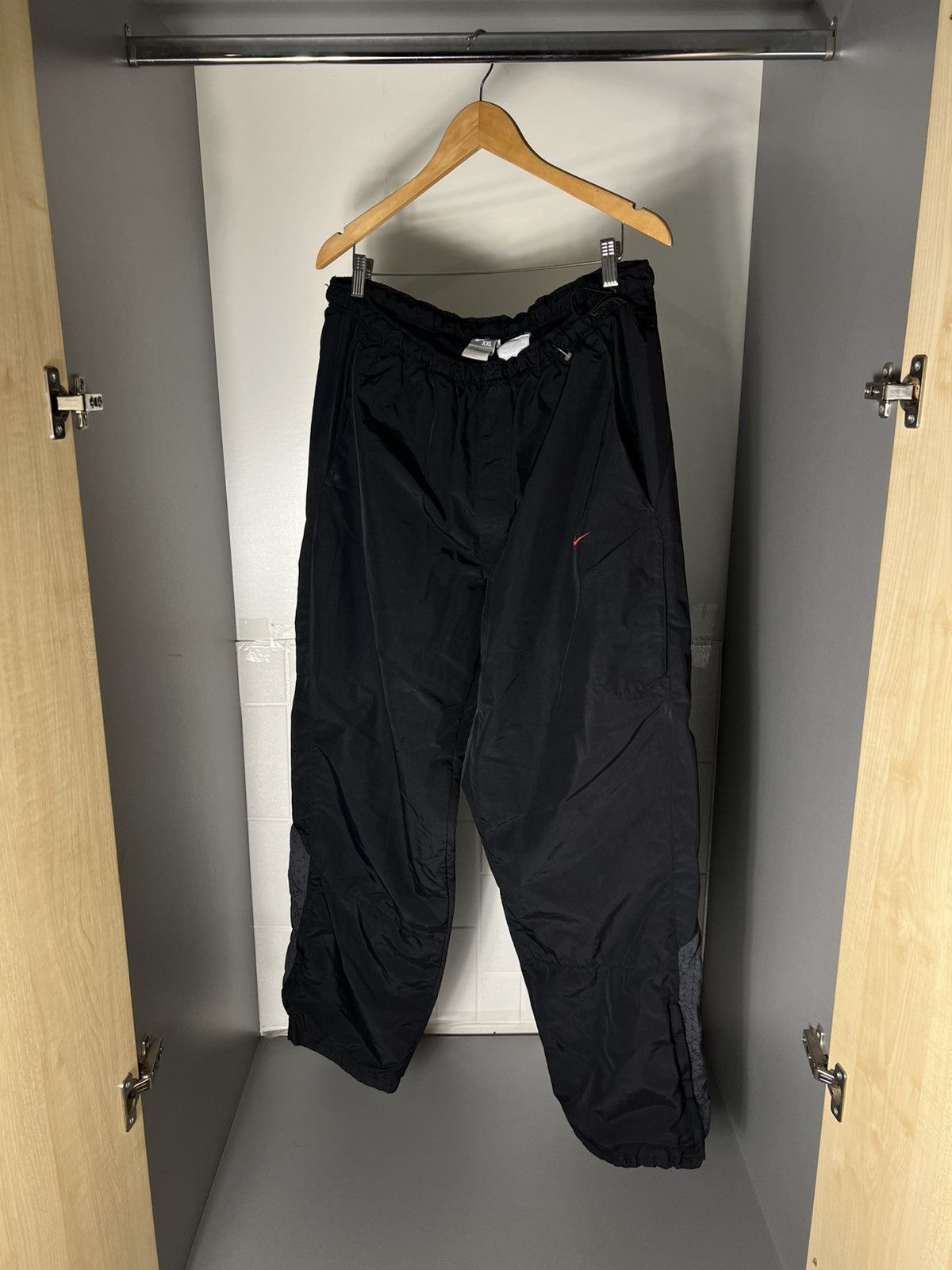 Nike VINTAGE NIKE RETRO SWEATPANTS MULTIPICKET DRILL SWOOSH JAPAN STYLE Y2K 90s Size US 36 / EU 52 - 12 Thumbnail