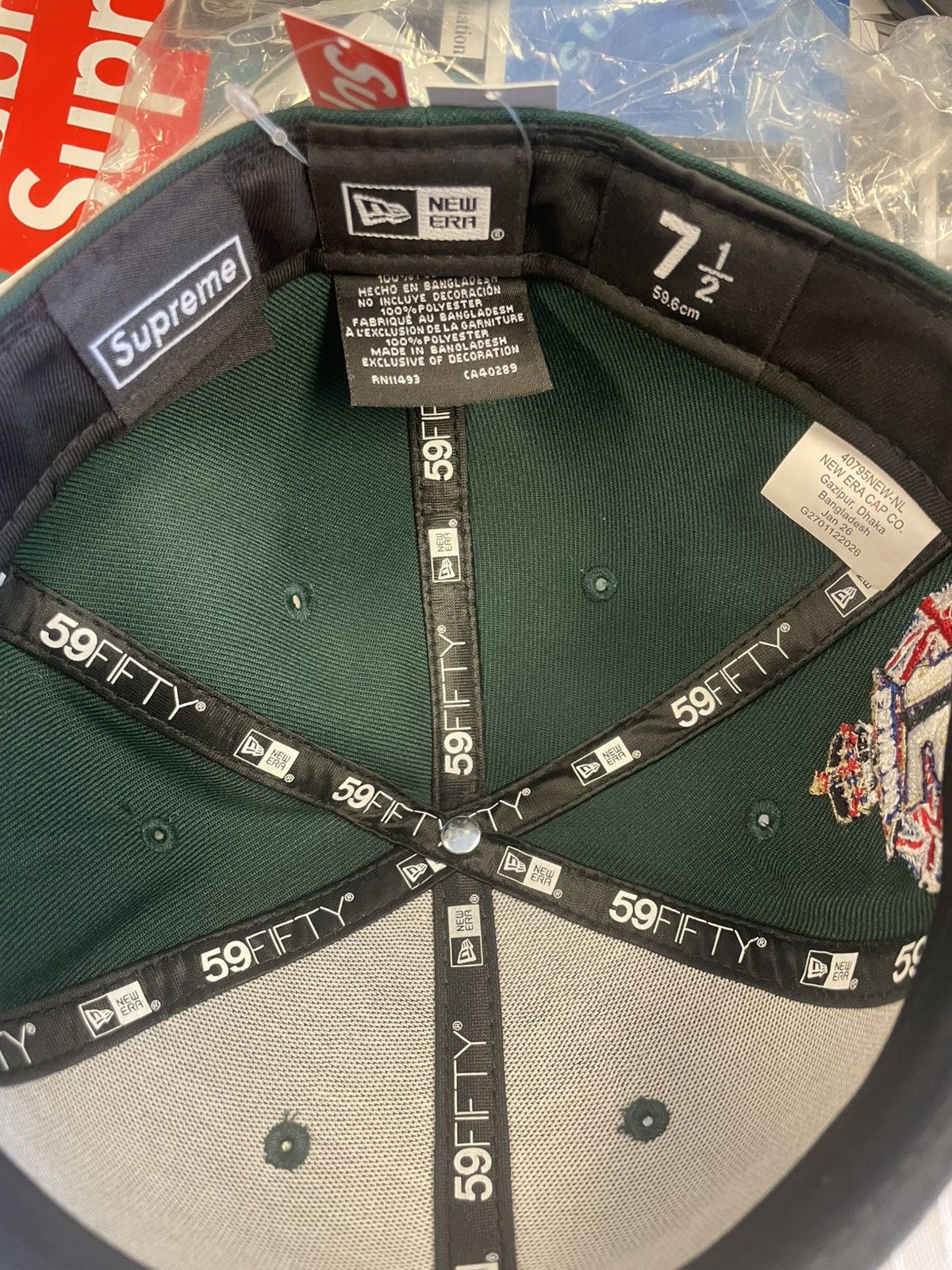 New Era × Supreme Supreme X New Era Fitted Size ONE SIZE - 5 Thumbnail