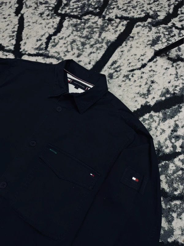 Tommy Hilfiger Tommy Hilfiger navy blue logo overshirt shirt S Size US S / EU 44-46 / 1 - 3 Thumbnail