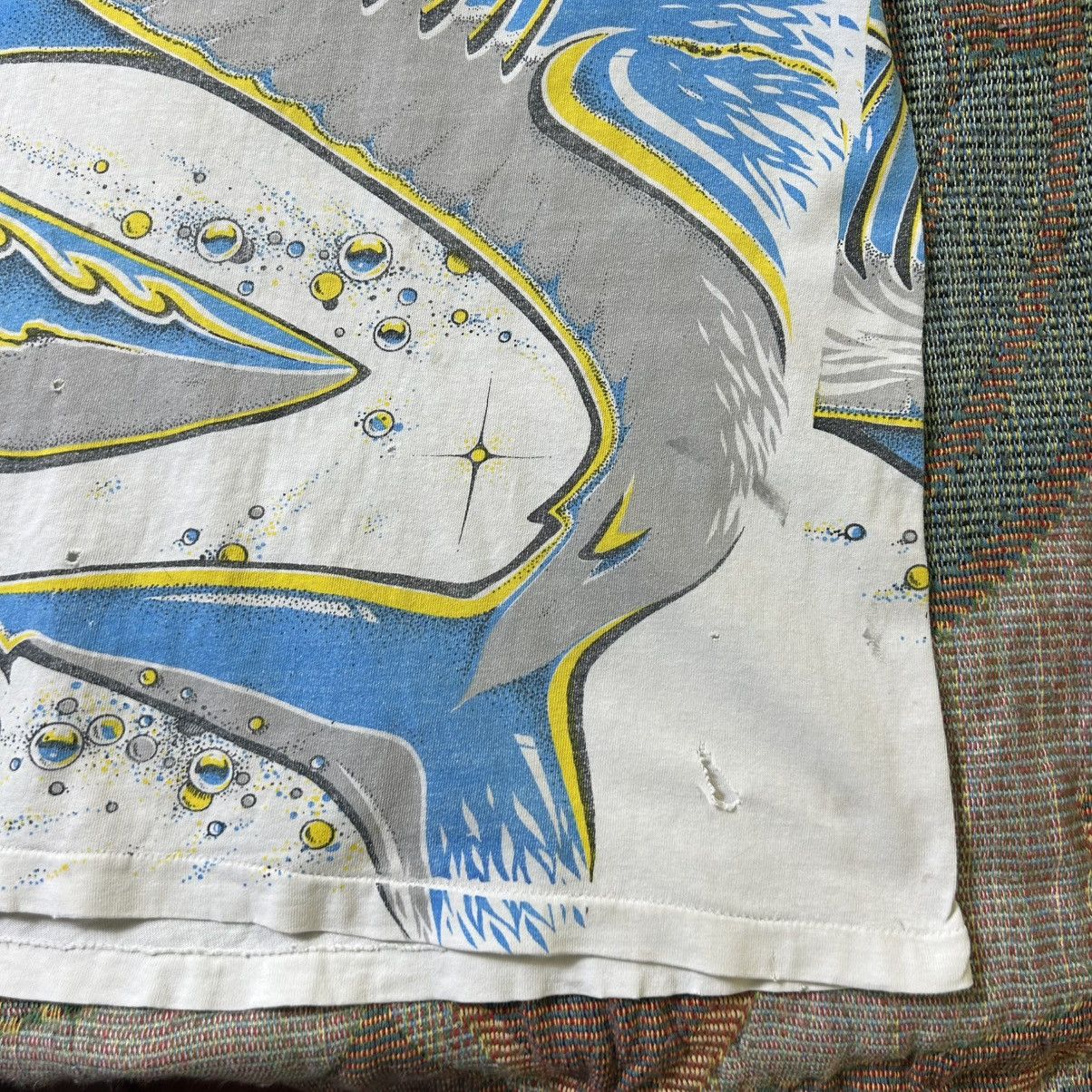 Vintage Vintage 90s Shark Ocean Over Print Graphic Tee Size US XL / EU 56 / 4 - 6 Thumbnail