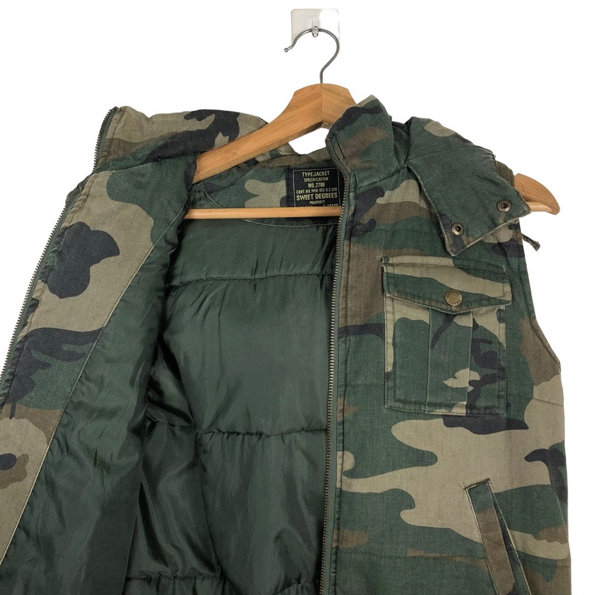 Japanese Brand 🔥BIKER PARACHUTE BONDAGE DESIGN TANK TOP MILITARY CAMO Size US L / EU 52-54 / 3 - 13 Thumbnail