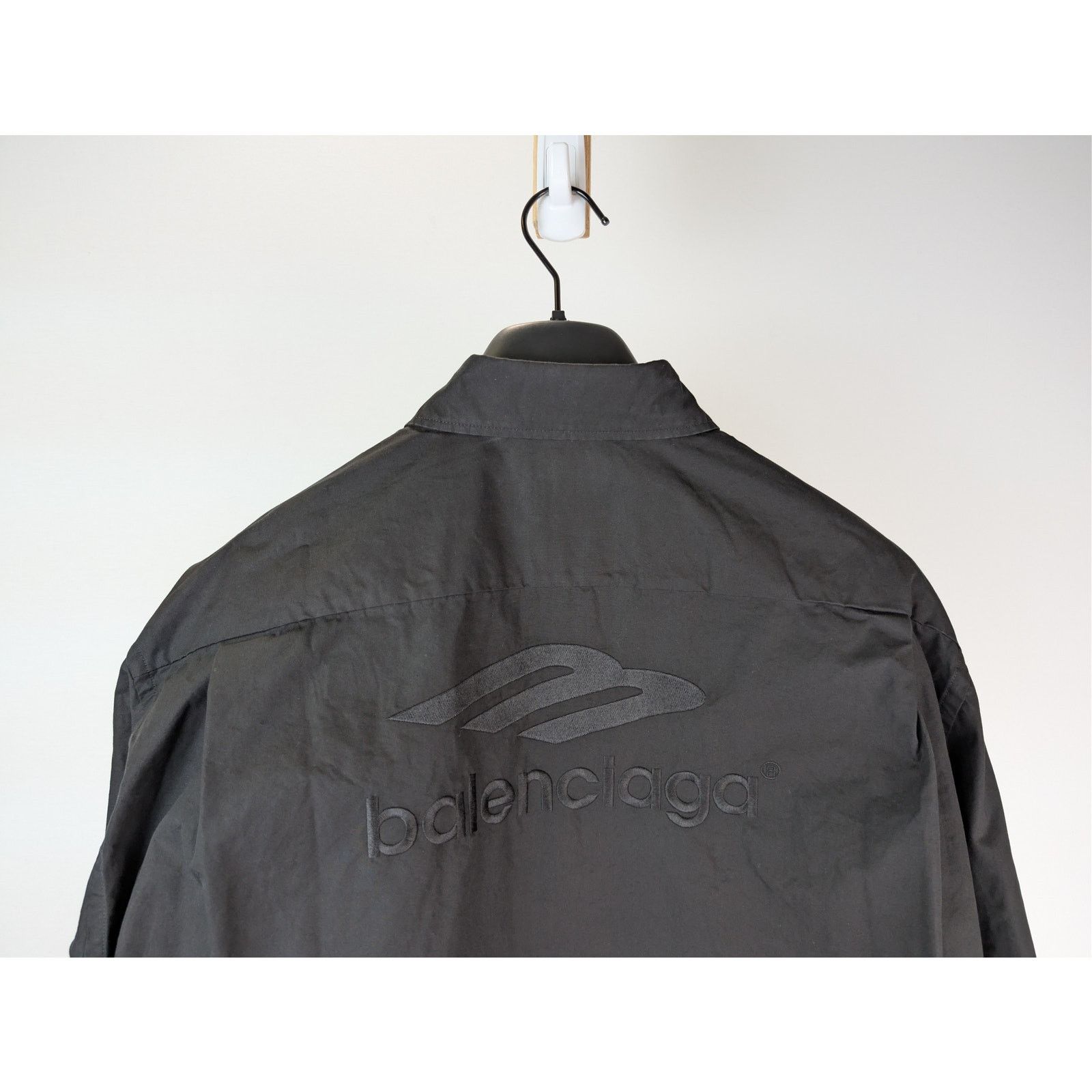 Balenciaga o1rshd1 Large Fit Short Sleeve Shirt in Washed Out Black Size US XXL / EU 58 / 5 - 12 Thumbnail