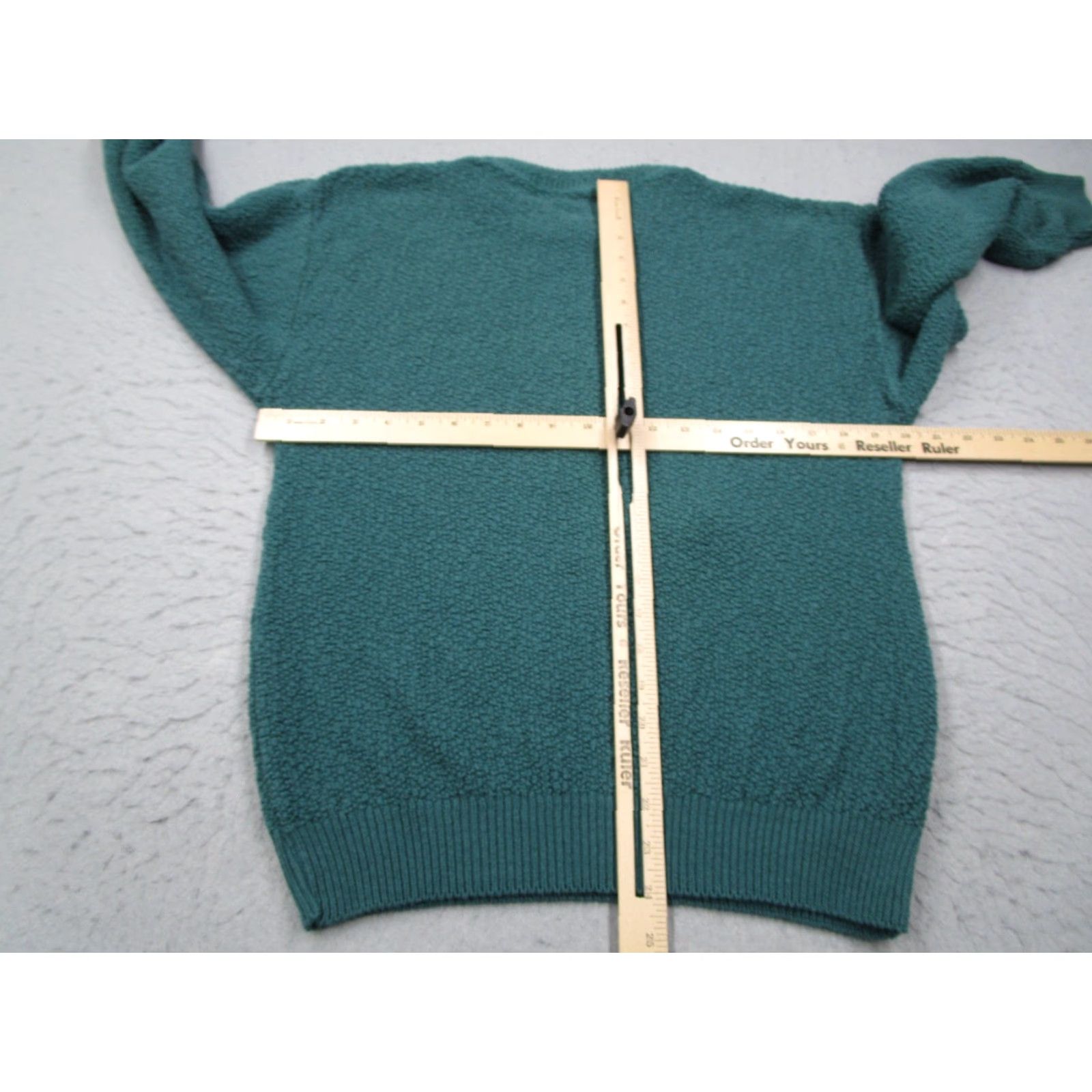 Vintage VINTAGE bernette SCOTTISH ISLE Men's green crew neck long sleeve pullover sweater Embroidered golf scene on front 100% cotton Made in USA Size US M / EU 48-50 / 2 - 5 Thumbnail