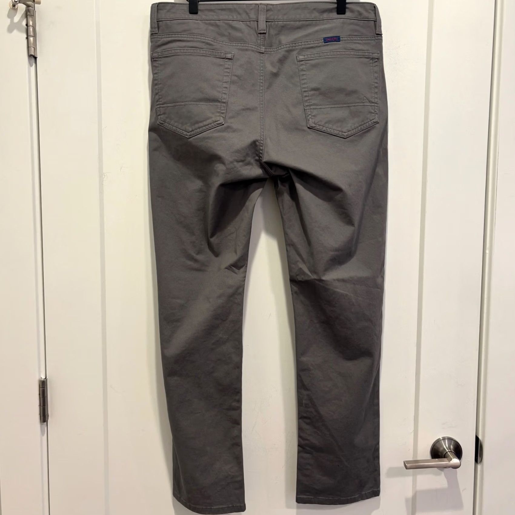 UNTUCKit UNTUCKit Mens Straight Fit Grey Chino Pants 35x30 Cotton Stretch 5-Pocket Brown Label Logo Button Front Flat Front Casual Business Travel Mens Size US 35 - 3 Thumbnail