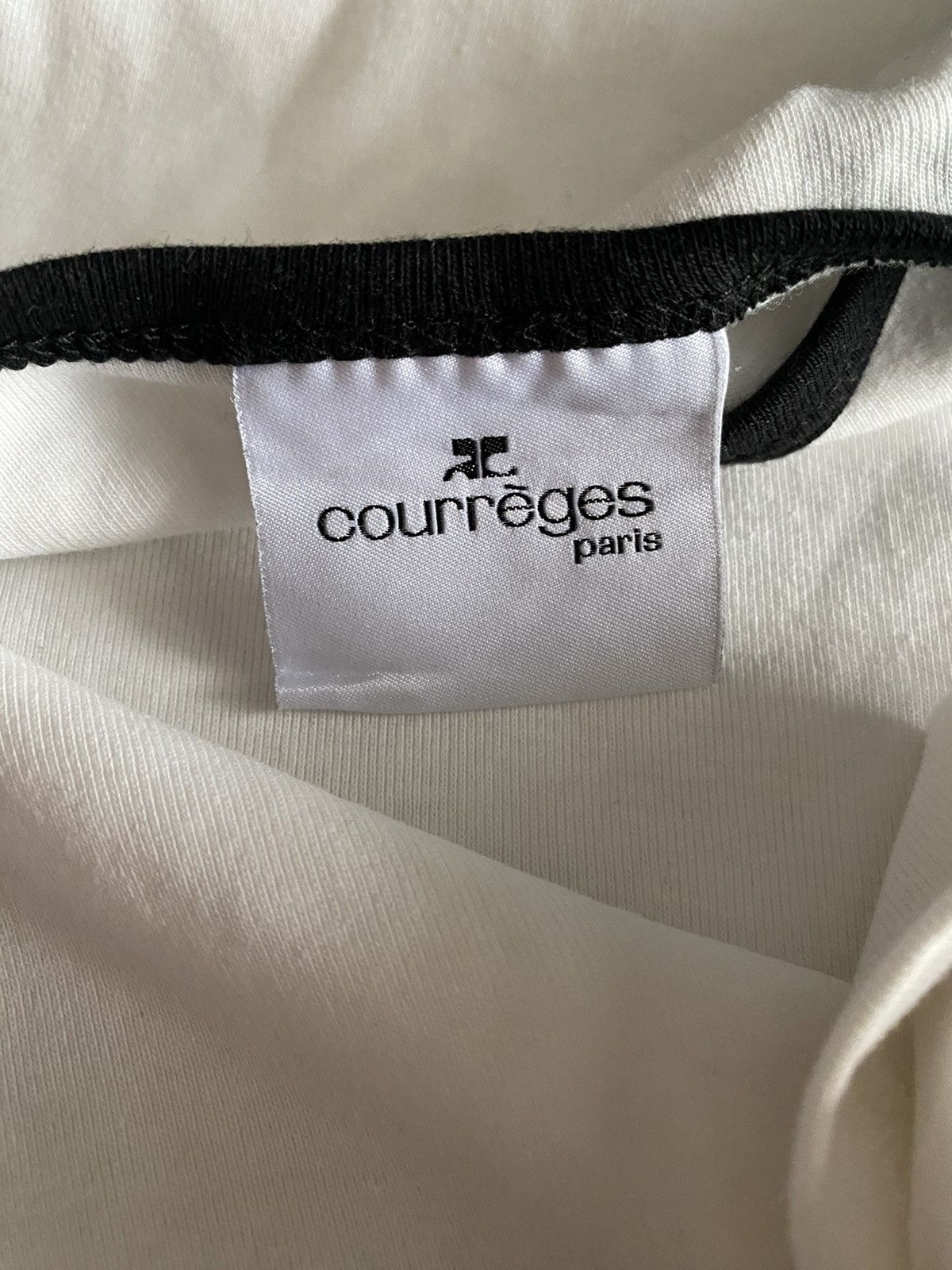 Courreges Courreges buckle tee Size S / US 4 / IT 40 - 7 Thumbnail