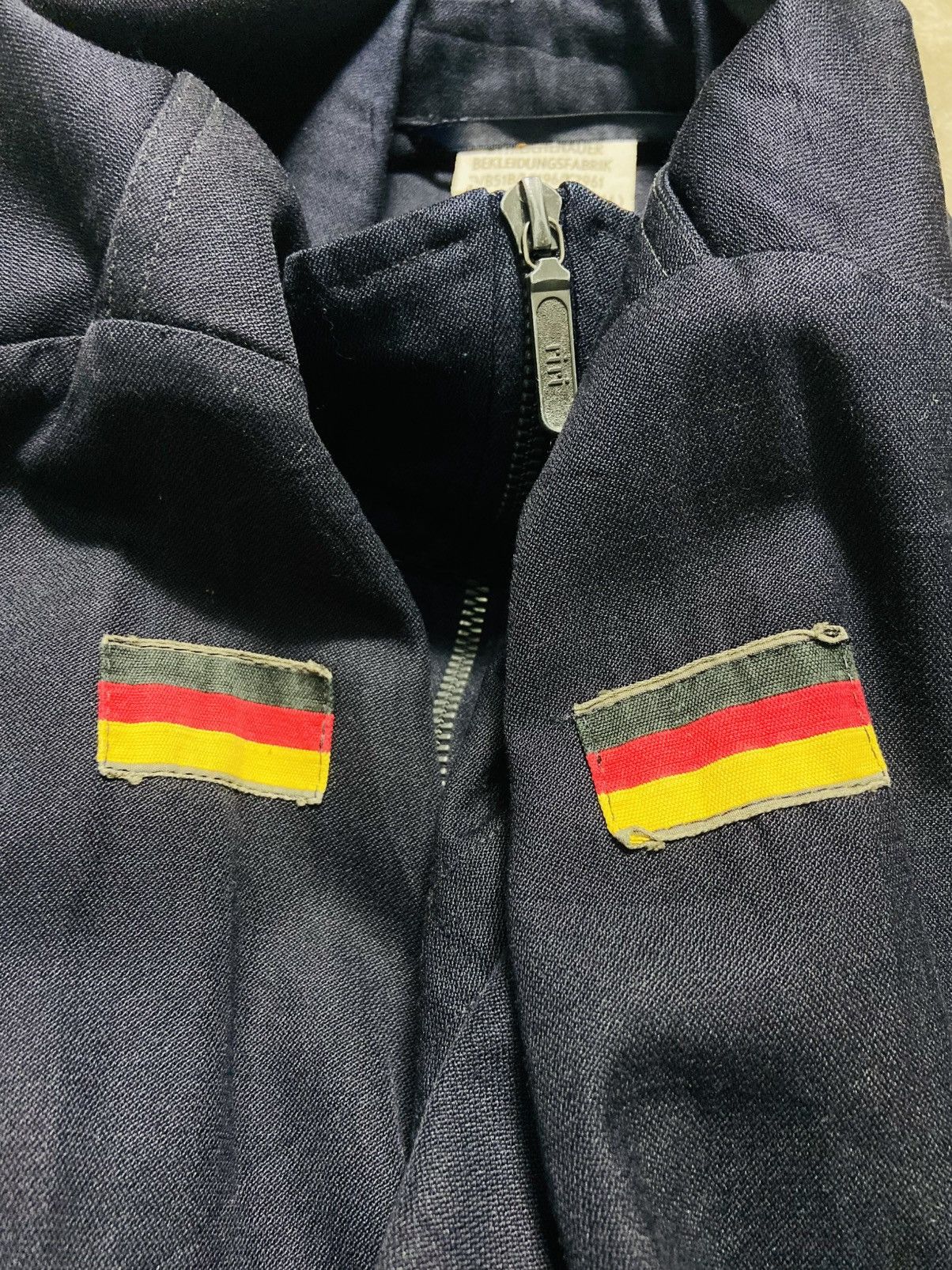 Vintage Vintage 1997 Germany Army Jacket - Riri Zip Size US L / EU 52-54 / 3 - 12 Thumbnail