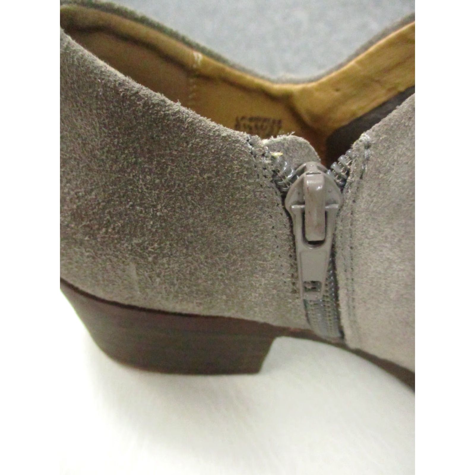 Lucky Brand Lucky Brand Brixlee Boots Ankle Booties 6.5 Sand Taupe Leather Suede Zip Zipper Block Heel Women Casual 37 Beige Vintage No Boots 90s Theme Bohemian Size US 7 / IT 37 - 5 Thumbnail