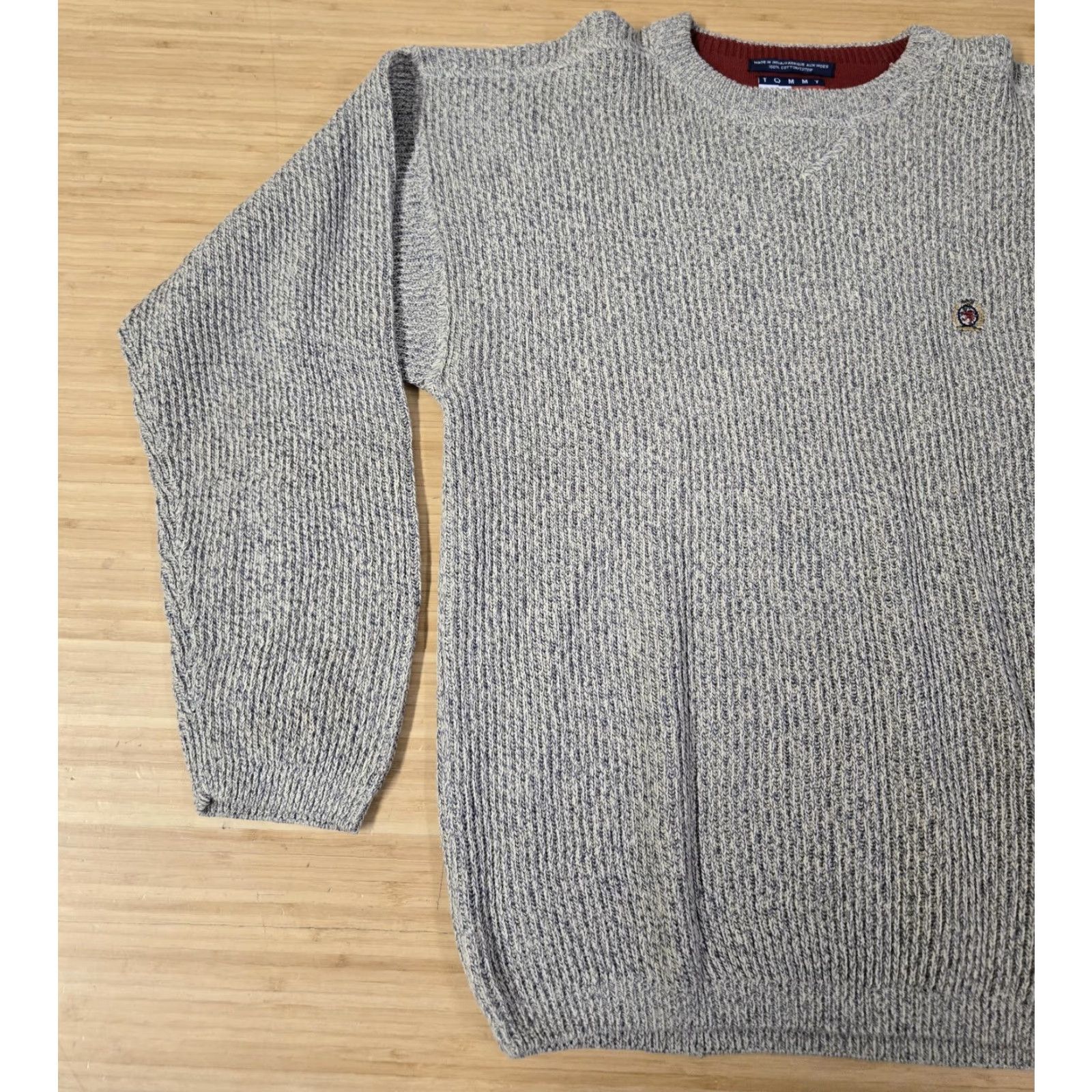 Tommy Hilfiger VINTAGE Tommy Hilfiger Sweater Mens Medium Gray V Neck Ribbed Marled Knit Crest Logo Size US M / EU 48-50 / 2 - 3 Thumbnail