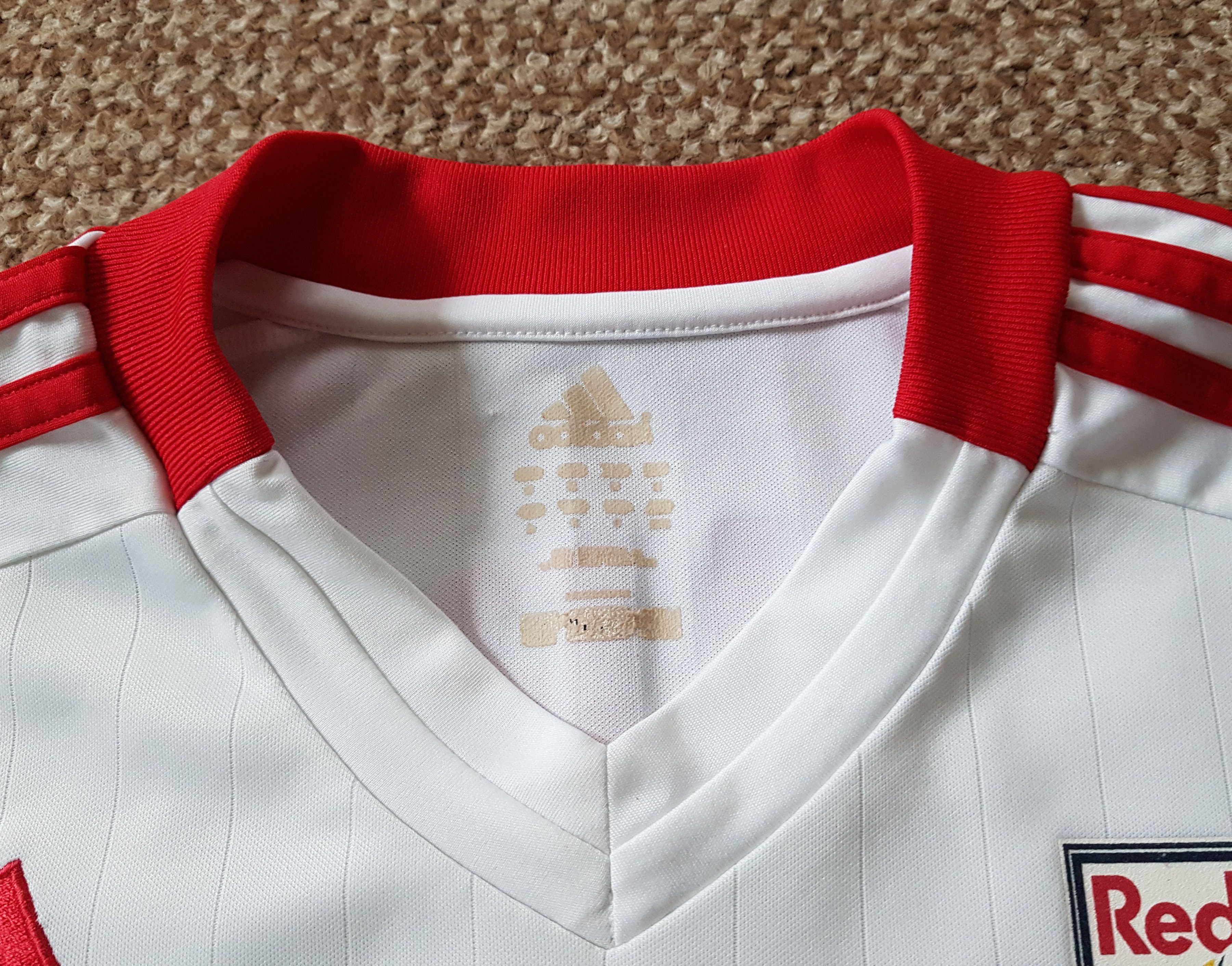 Adidas Adidas Red Bull Salzburg 2012 Home Football Soccer Jersey Size US M / EU 48-50 / 2 - 13 Thumbnail