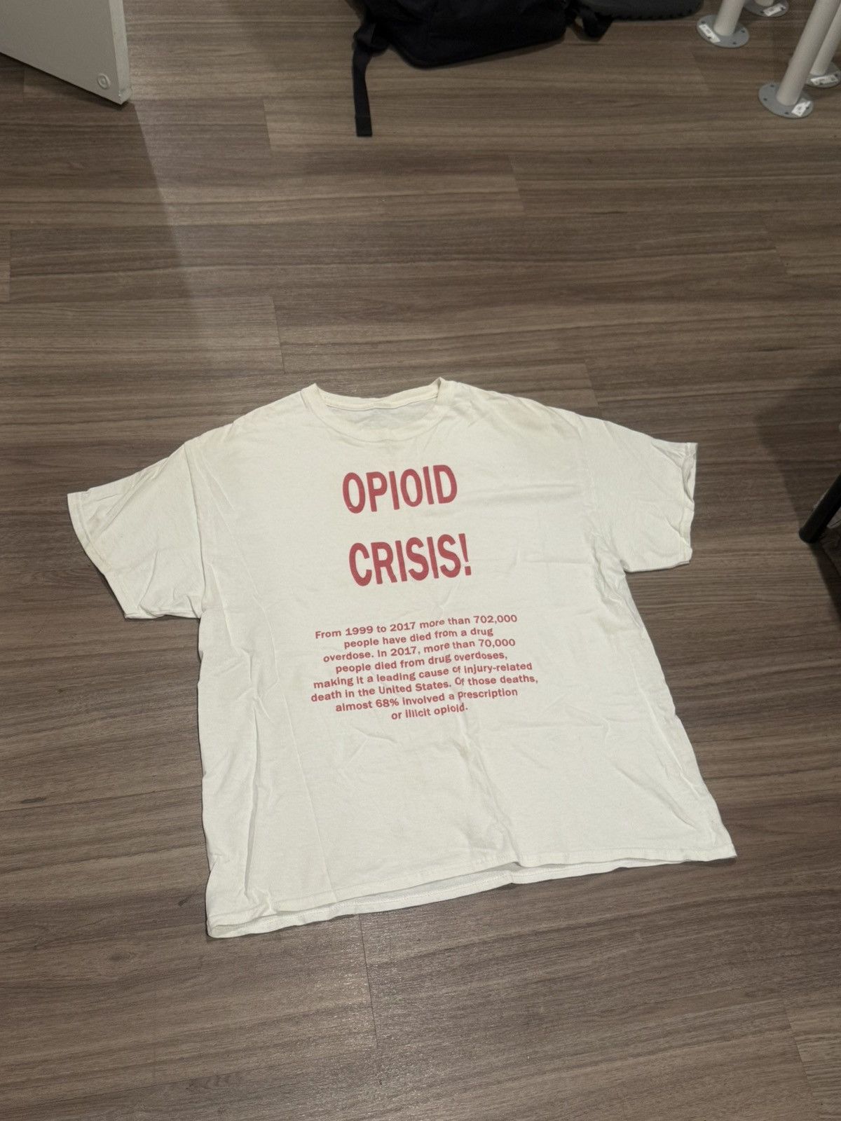 Antony Riddle opioid crisis white tee Size US L / EU 52-54 / 3 - 2 Thumbnail