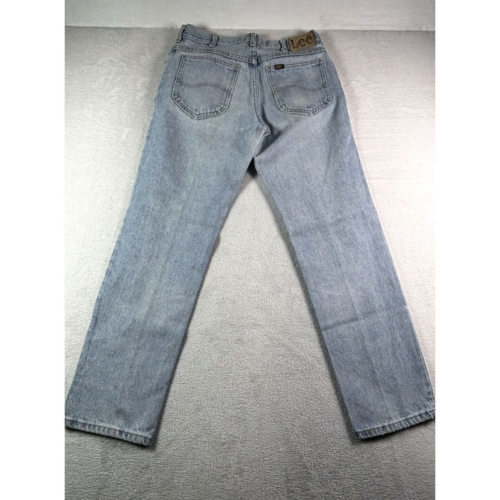 Lee VINTAGE Lee Jeans Men’s Straight Leg Size 32x30 Light Blue Wash USA USA Lee Straight Leg Jeans Mens 32x30 Blue Denim Cotton 5-Pocket Pattern Solid Size US 32 / EU 48 - 2 Thumbnail