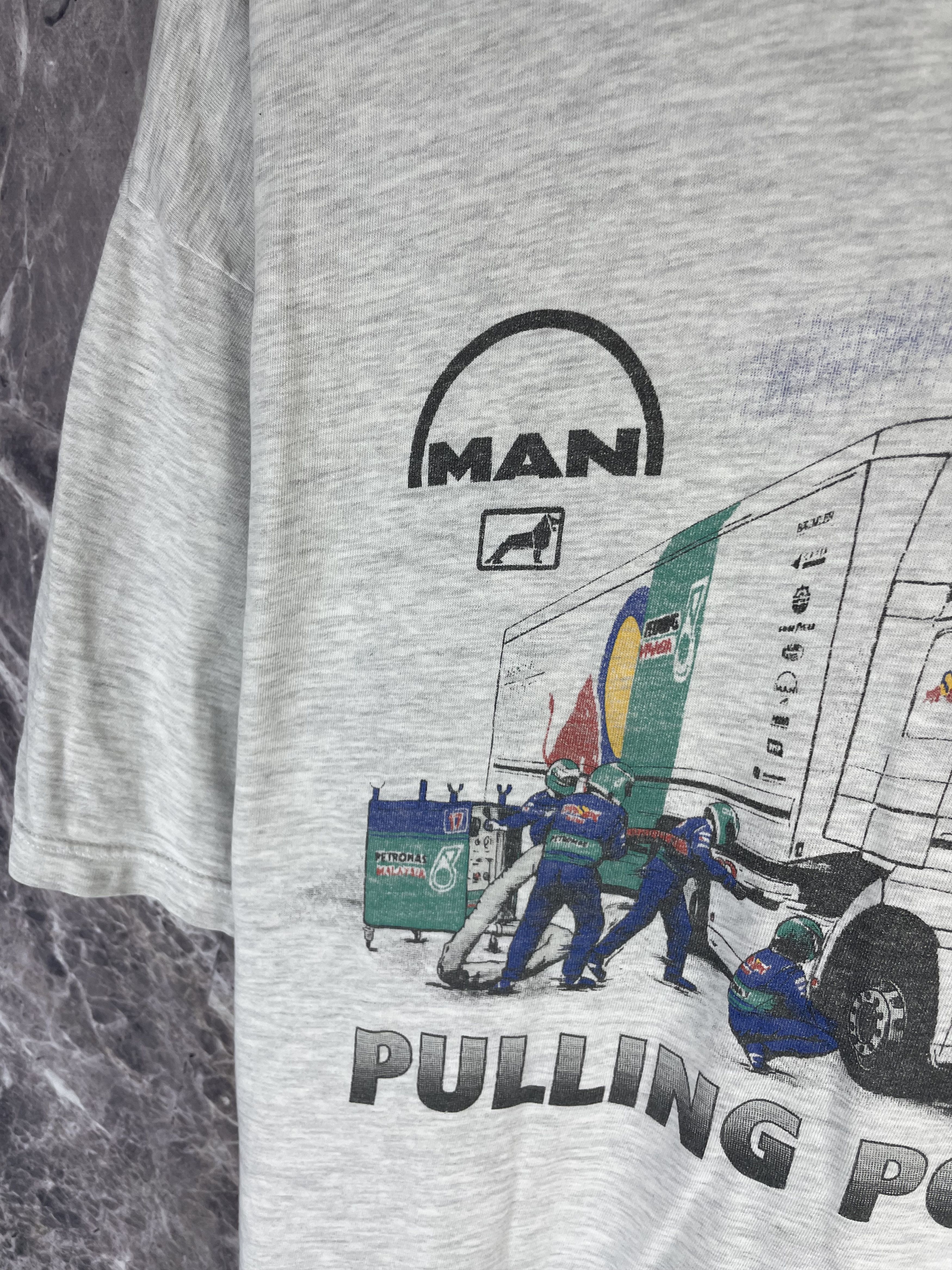 Red Bull Vintage Red Bull MAN 90s Tee Size US XXL / EU 58 / 5 - 5 Thumbnail