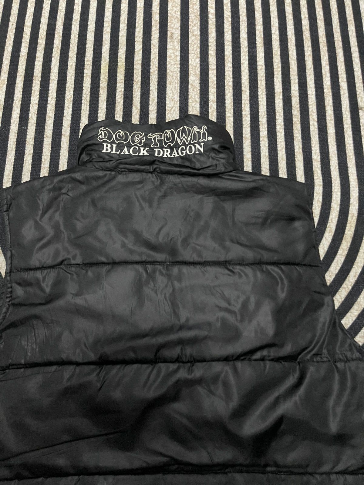 Dogtown VINTAGE Y2K DOGTOWN BLACK DRAGON VEST PUFFER Size US XL / EU 56 / 4 - 16 Thumbnail