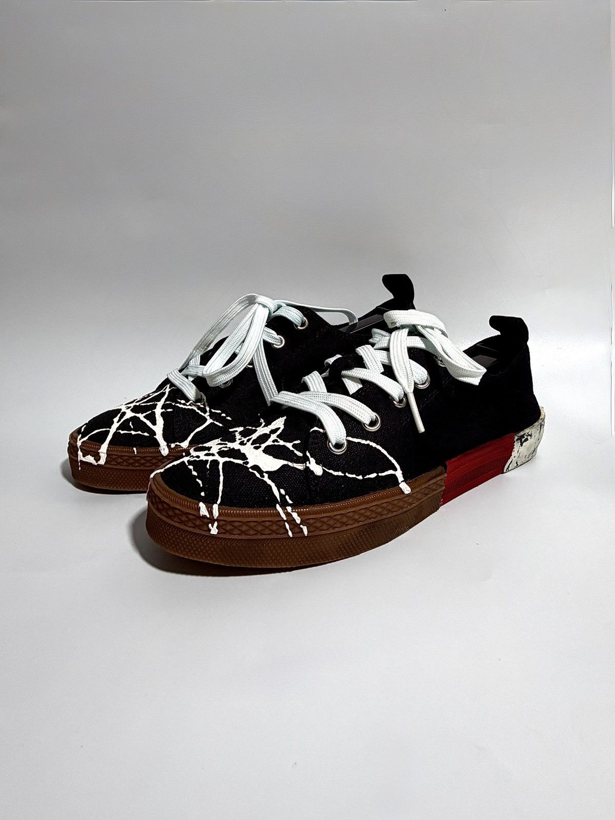 Maison Margiela M A I S O N M A R G I E L A paint splatted sneakers Size US 8 / IT 38 - 1 Thumbnail