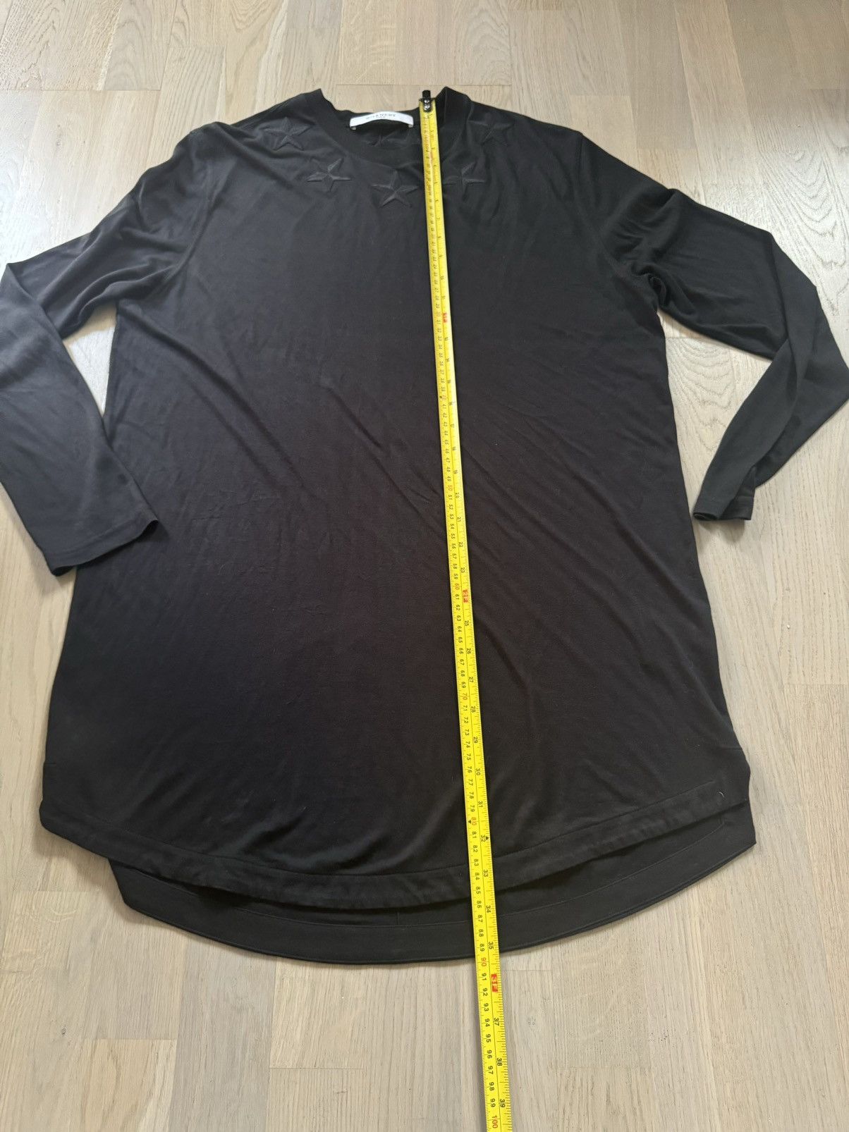 Givenchy GIVENCHY long sleeve tshirt sizes IN PHOTOS by tape measure Size US S / EU 44-46 / 1 - 5 Thumbnail