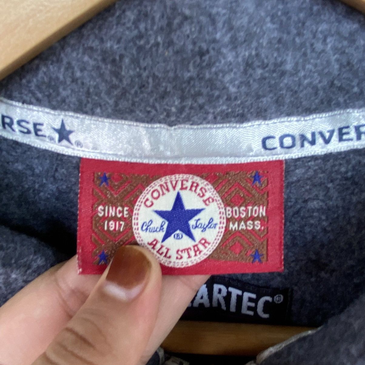 Other Vintage Converse All Star Quartz Zip Sweatshirt Gray Size L Size US L / EU 52-54 / 3 - 7 Thumbnail