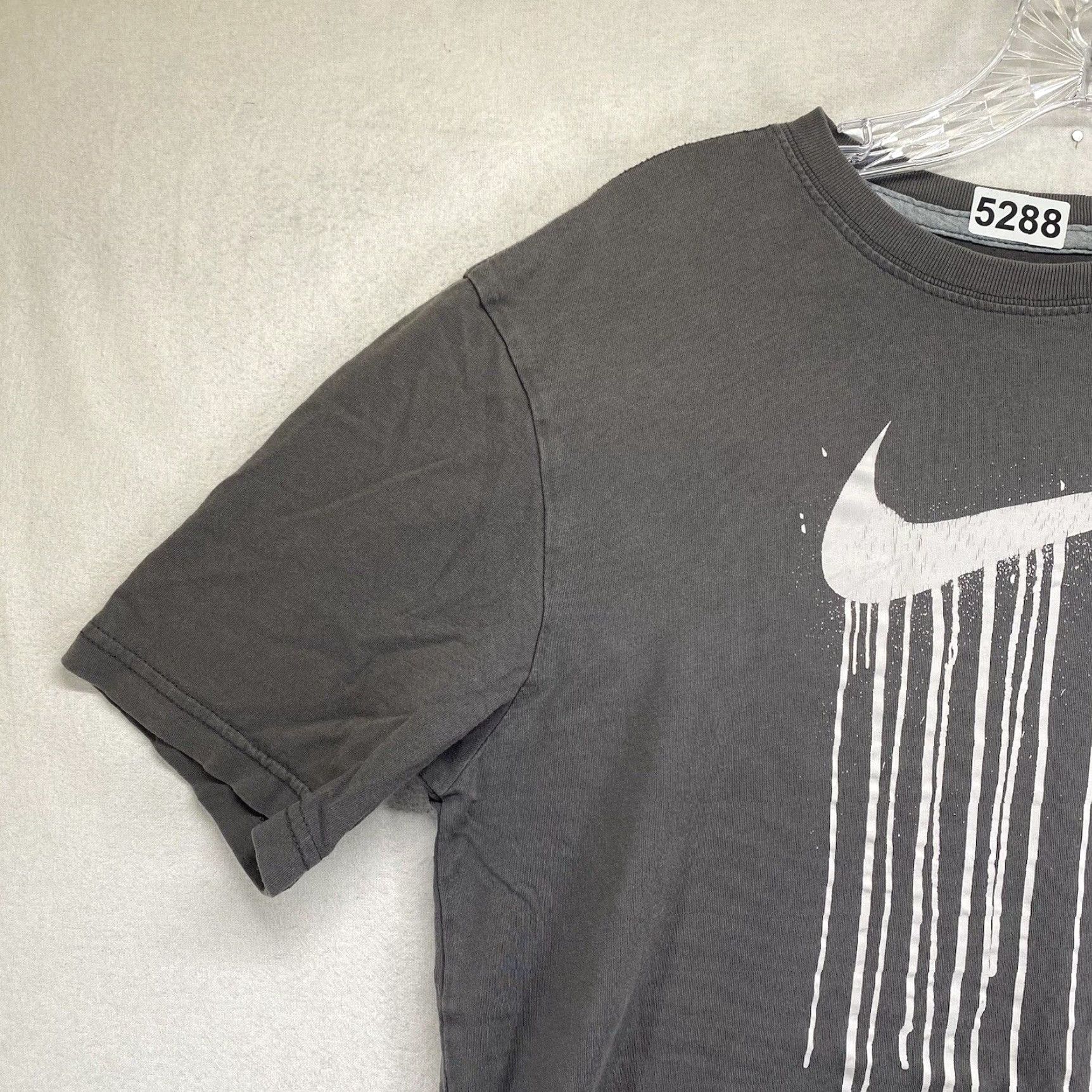 Nike VINTAGE Nike The Athletic Dept T-Shirt Mens Small Crew Neck Graphic Print Black 00s Outdoor Running Size US S / EU 44-46 / 1 - 6 Thumbnail