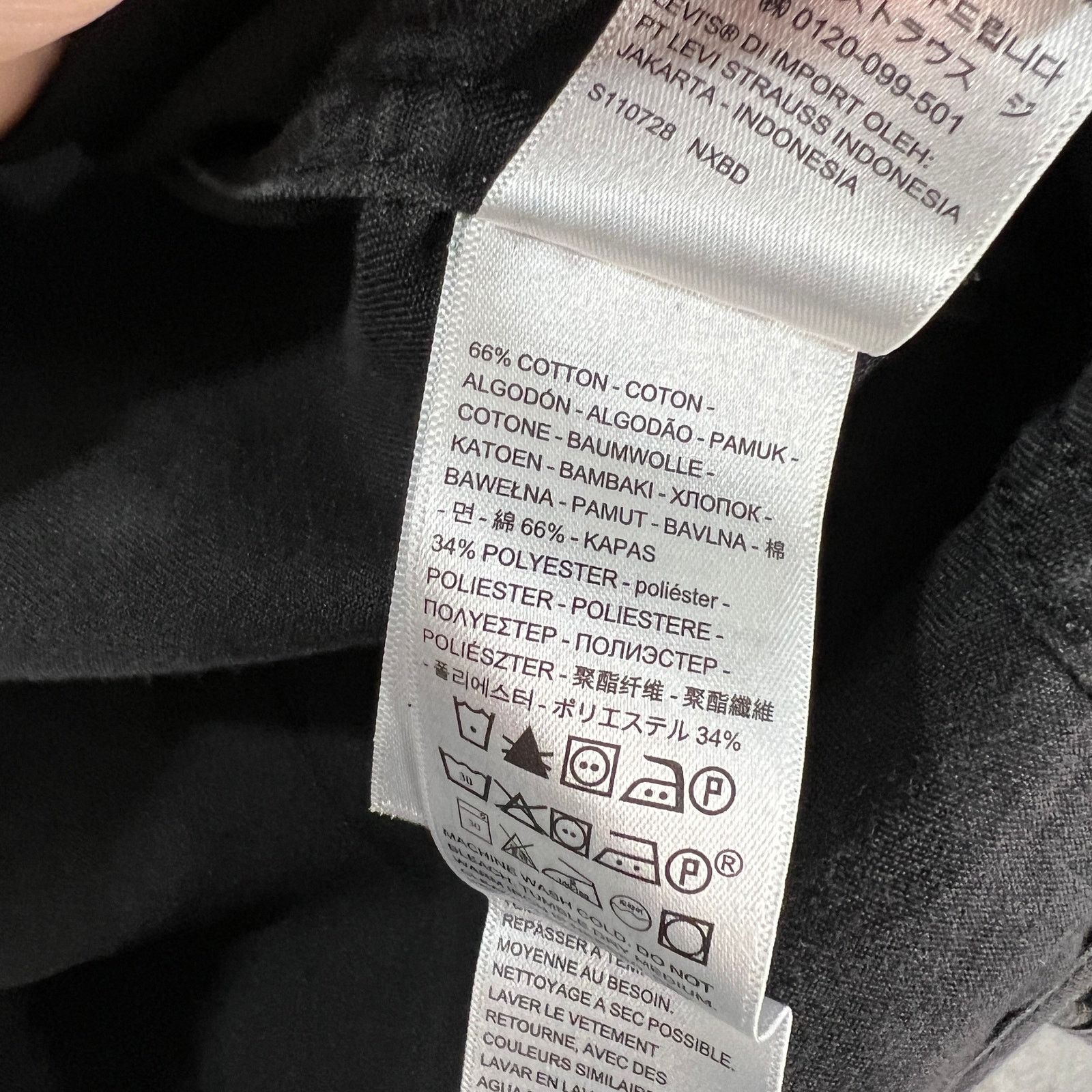 Levi's Levi's Women's The Ultimate Western Shirt, Black, Small Size S / US 4 / IT 40 - 7 Thumbnail