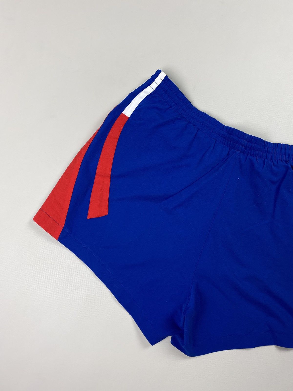 Vintage Adidas vintage men’s shorts size L Size US 34 / EU 50 - 18 Thumbnail