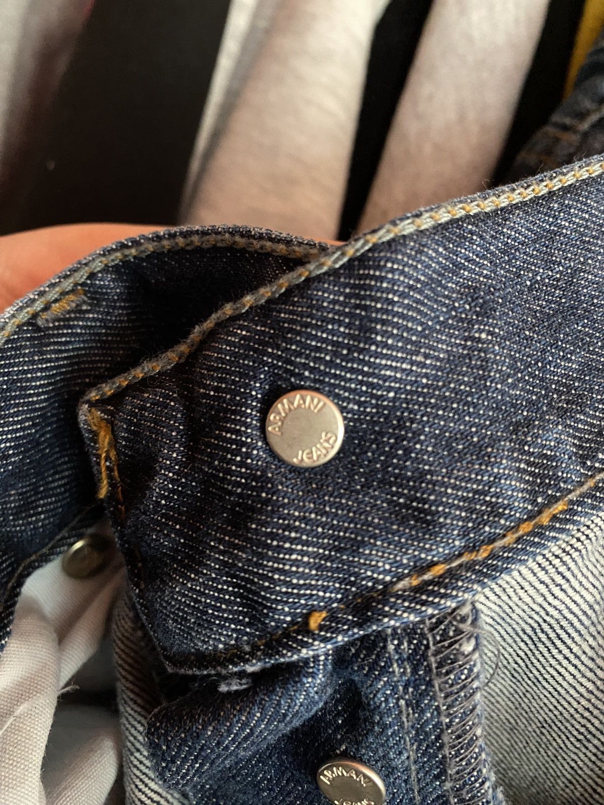 Armani VINTAGE ARMANI FLARED BIG LOGO DENIM JEANS Size 30" / US 8 / IT 44 - 10 Thumbnail