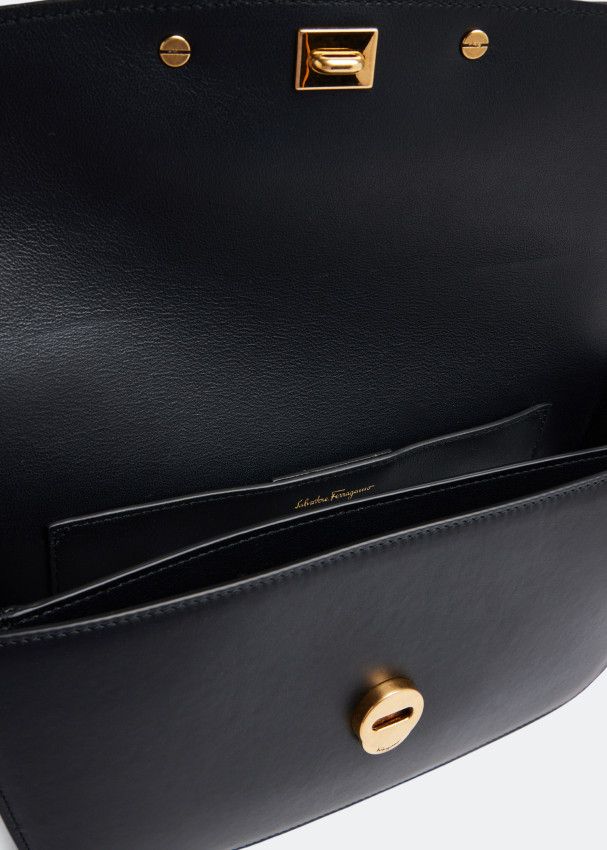 Salvatore Ferragamo o1s1rm1224 Size: OS / Crossbody Bag in Black Size ONE SIZE - 5 Thumbnail