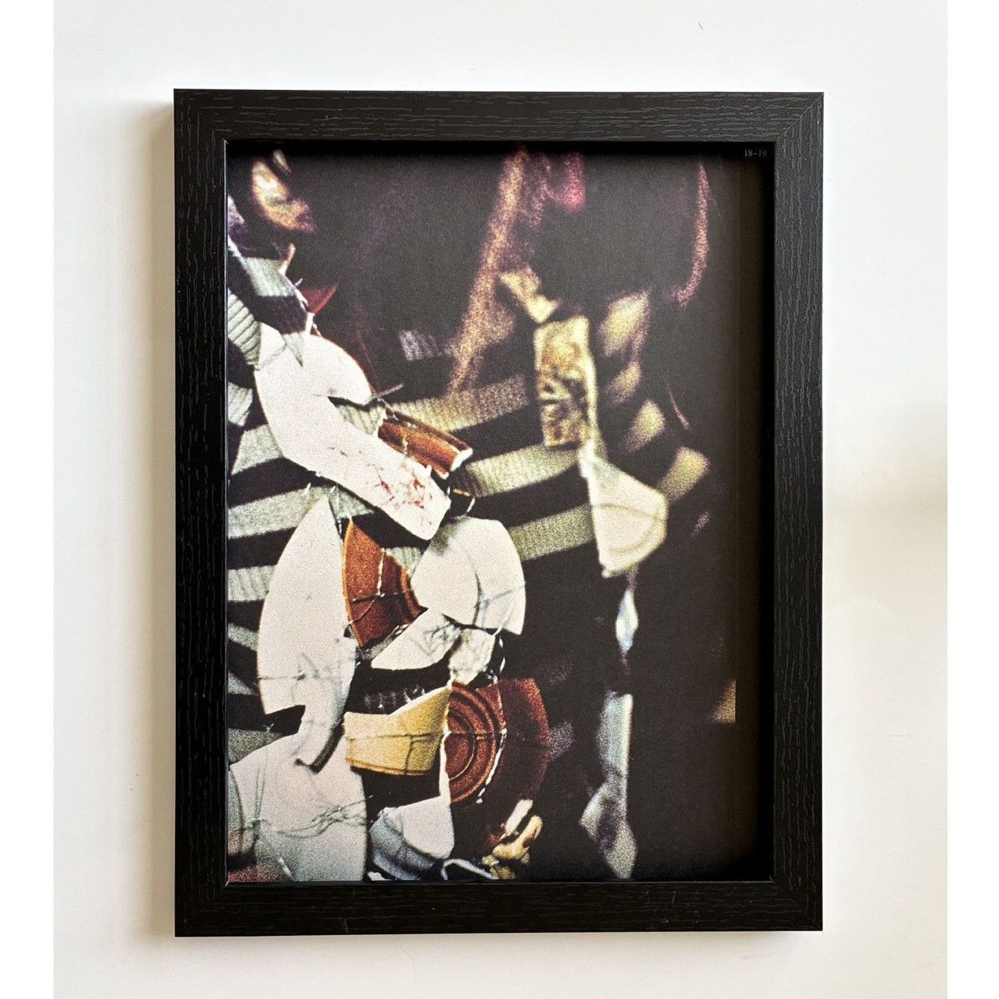 Japanese Brand × Maison Margiela × Vintage Maison Margiela Archive Fashion runway photo framed 9x12 Size ONE SIZE - 1 Thumbnail