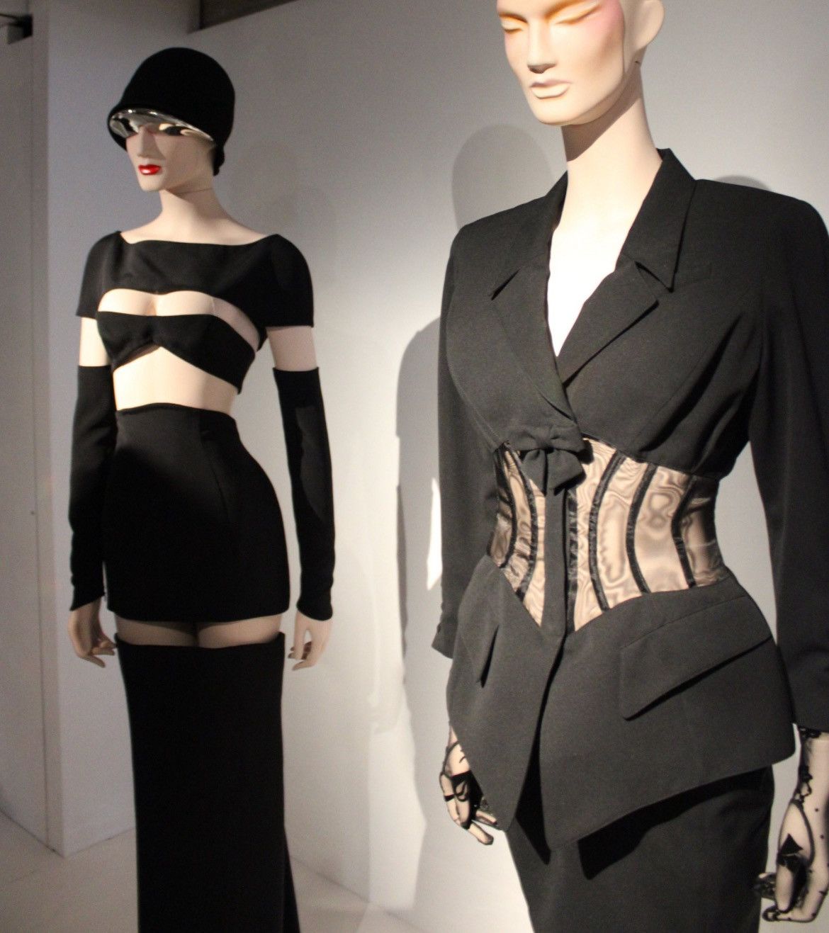 Thierry Mugler THIERRY MUGLER Jacket and skirt set Size S / US 4 / IT 40 - 12 Thumbnail