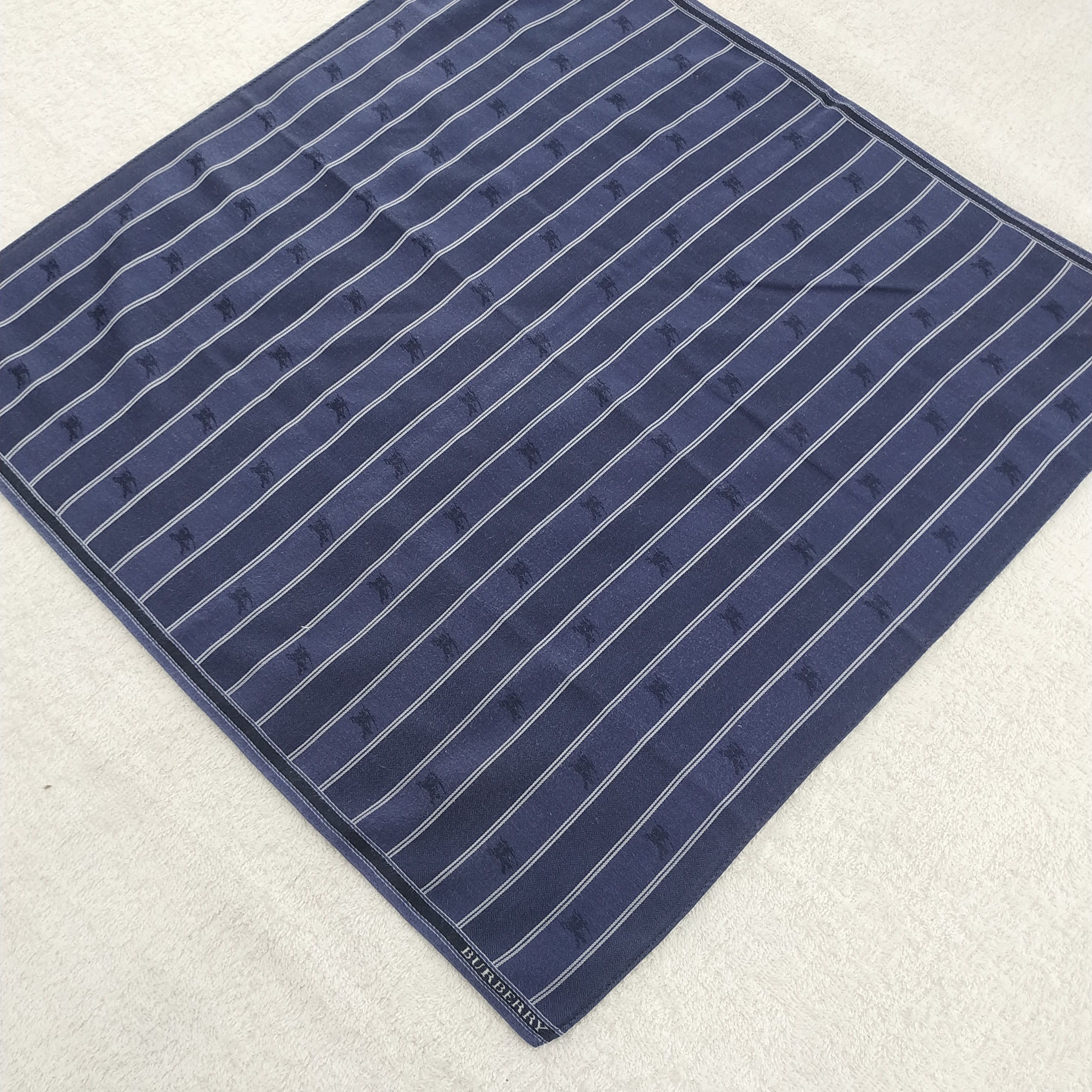 Burberry × Vintage Burberry Bandana / Handkerchief / Neckerchief - S016 Size ONE SIZE - 4 Thumbnail