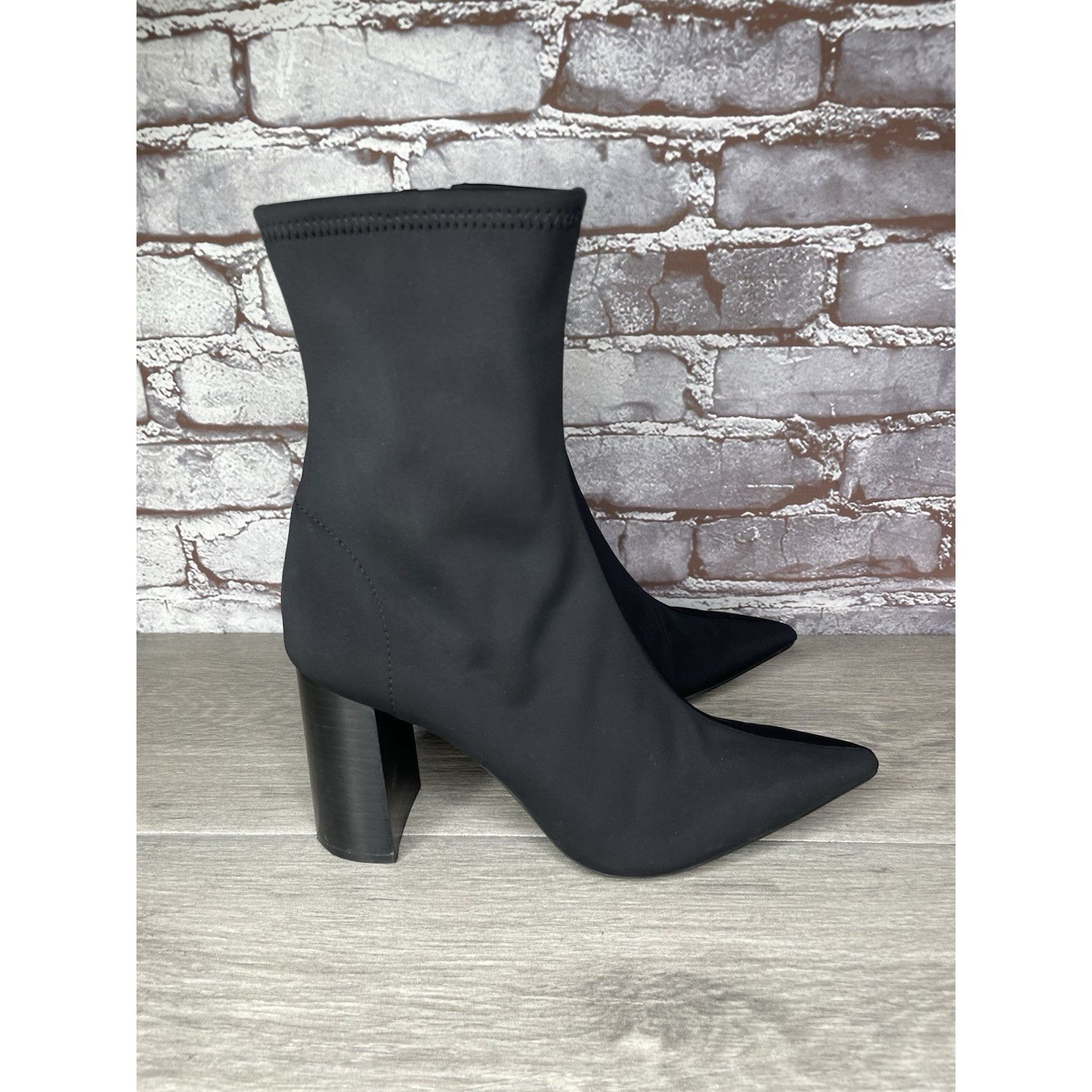 Jeffrey Campbell Jeffrey Campbell Black Siren Sport Ankle Sock Booties Women’ Size US 8.5 / IT 38.5 - 17 Thumbnail