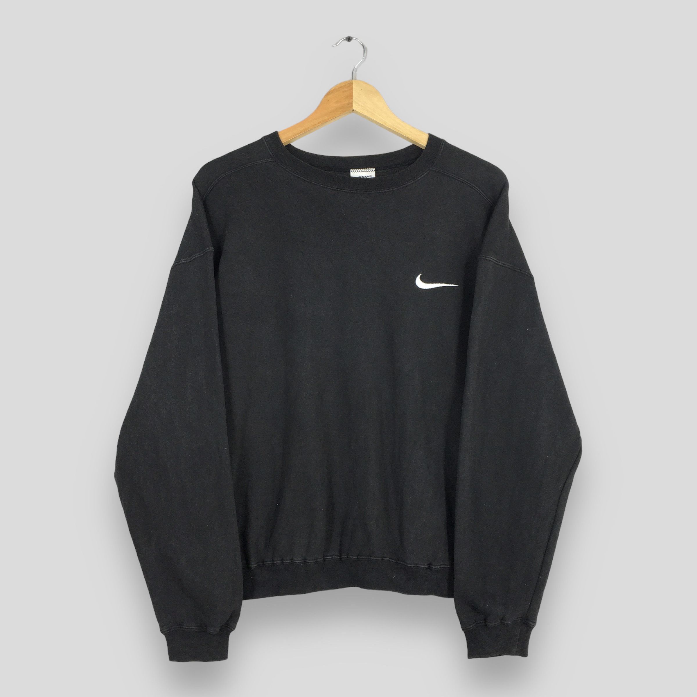 Nike Vintage Y2K Nike Swoosh Black Sweatshirt Medium Size US M / EU 48-50 / 2 - 1 Thumbnail