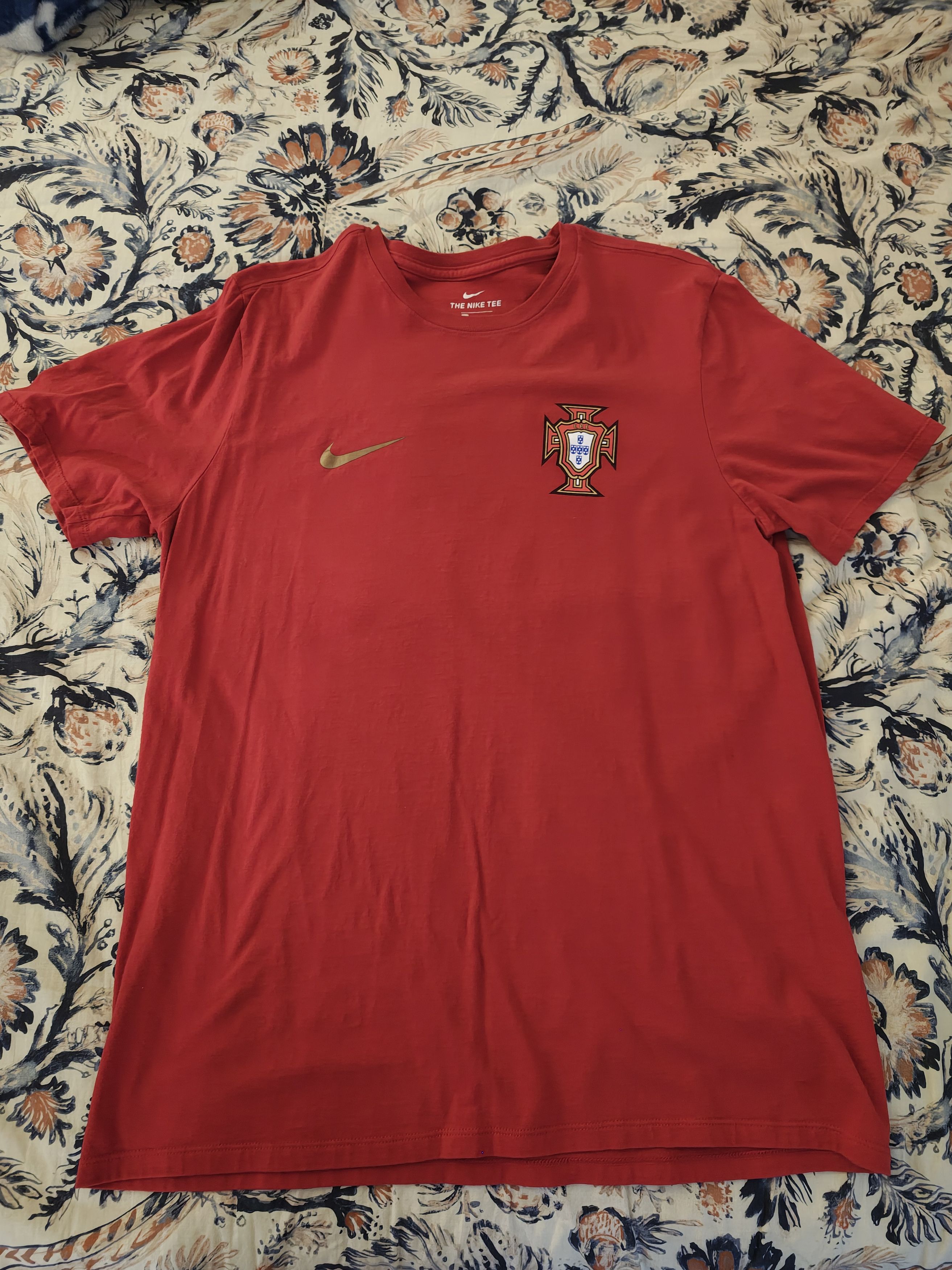 Nike Portugal Cristiano Ronaldo Nike T Shirt Soccer Men's Size US L / EU 52-54 / 3 - 1 Thumbnail