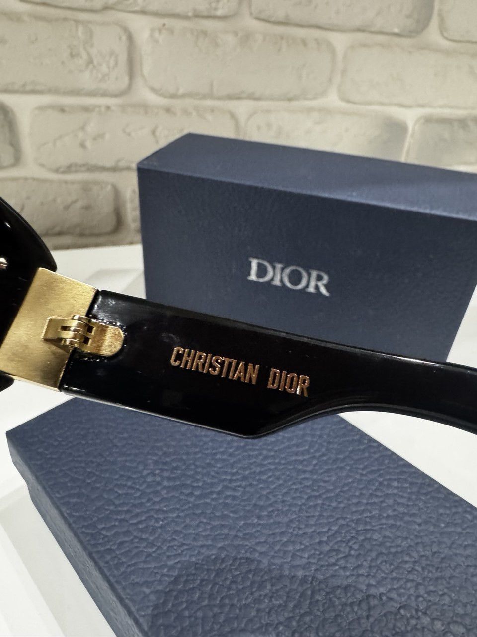 Dior Christian Dior "Lady" Black Oval Cat Eye Shield Sunglasses Size ONE SIZE - 13 Thumbnail