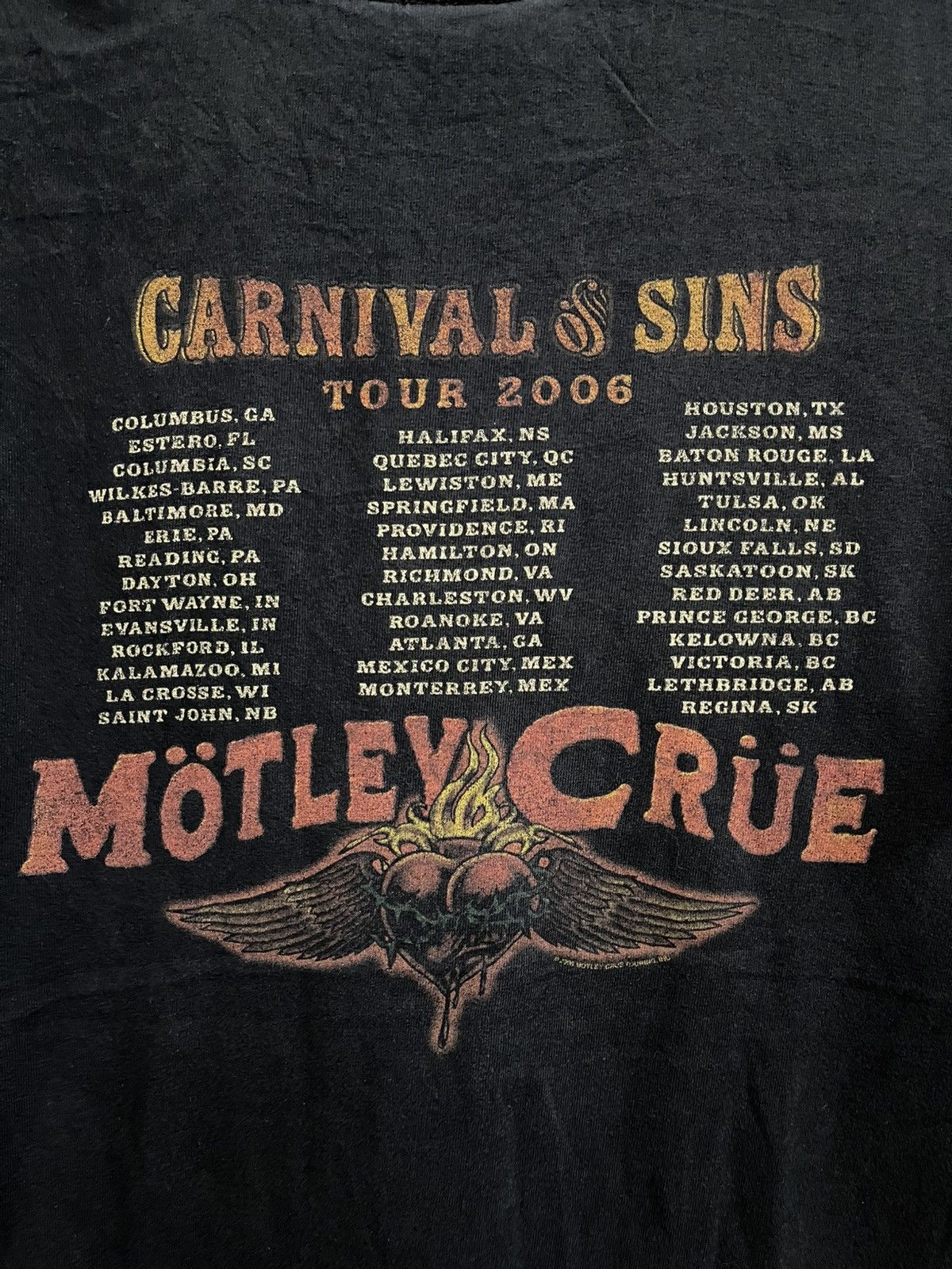 Band Tees Vintage Y2K Mötley Cruë Tour Tees🔥🔥🔥 Size US L / EU 52-54 / 3 - 9 Thumbnail