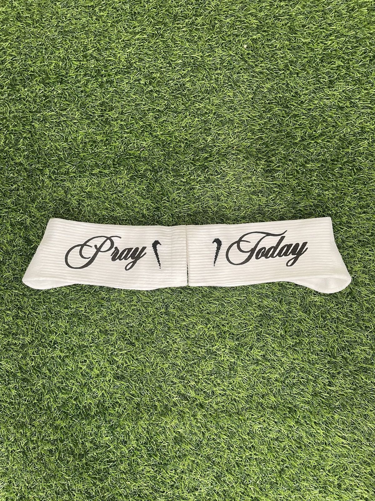 Nike NIKE CUSTOM “PRAY TODAY” SOCKS Size ONE SIZE - 2 Thumbnail