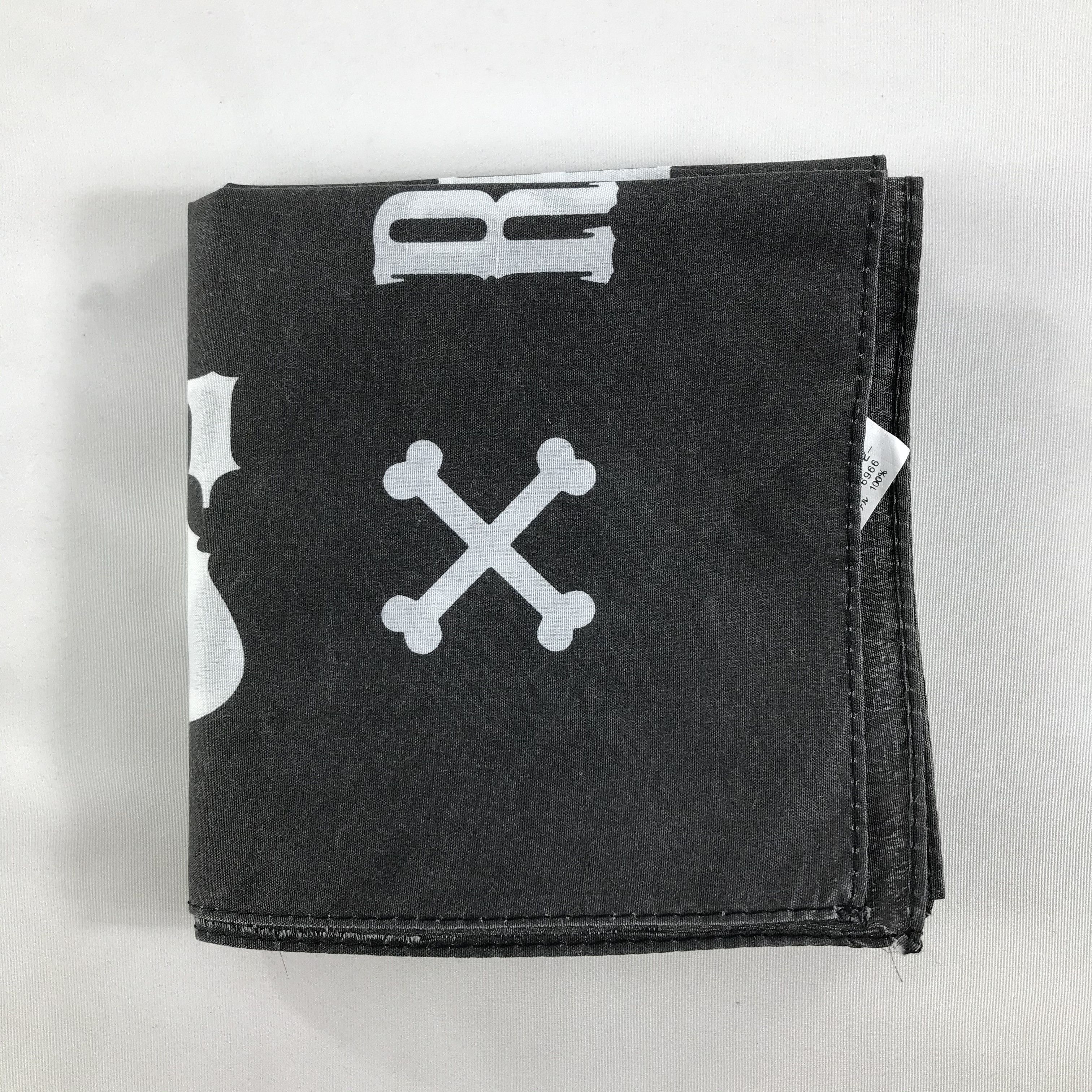 One Piece × Vintage One Piece Bandana / Handkerchief / Neckerchief - S1788 Size ONE SIZE - 3 Thumbnail