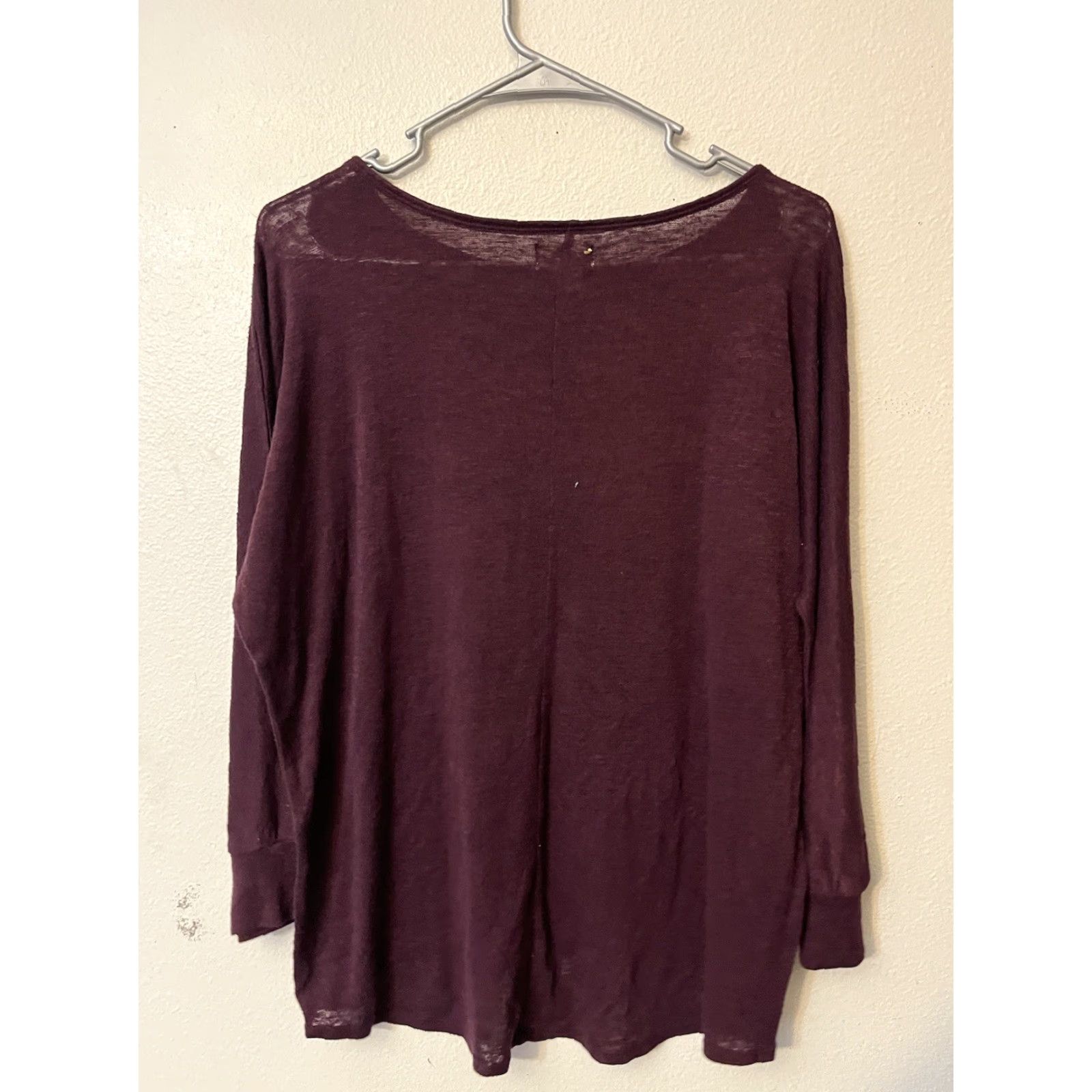 Old Navy Old Navy Maroon Vintage Y2K Fit Long Sleeve Round Neck Top Womens M Red Cotton T-Shirt Size M / US 6-8 / IT 42-44 - 2 Thumbnail