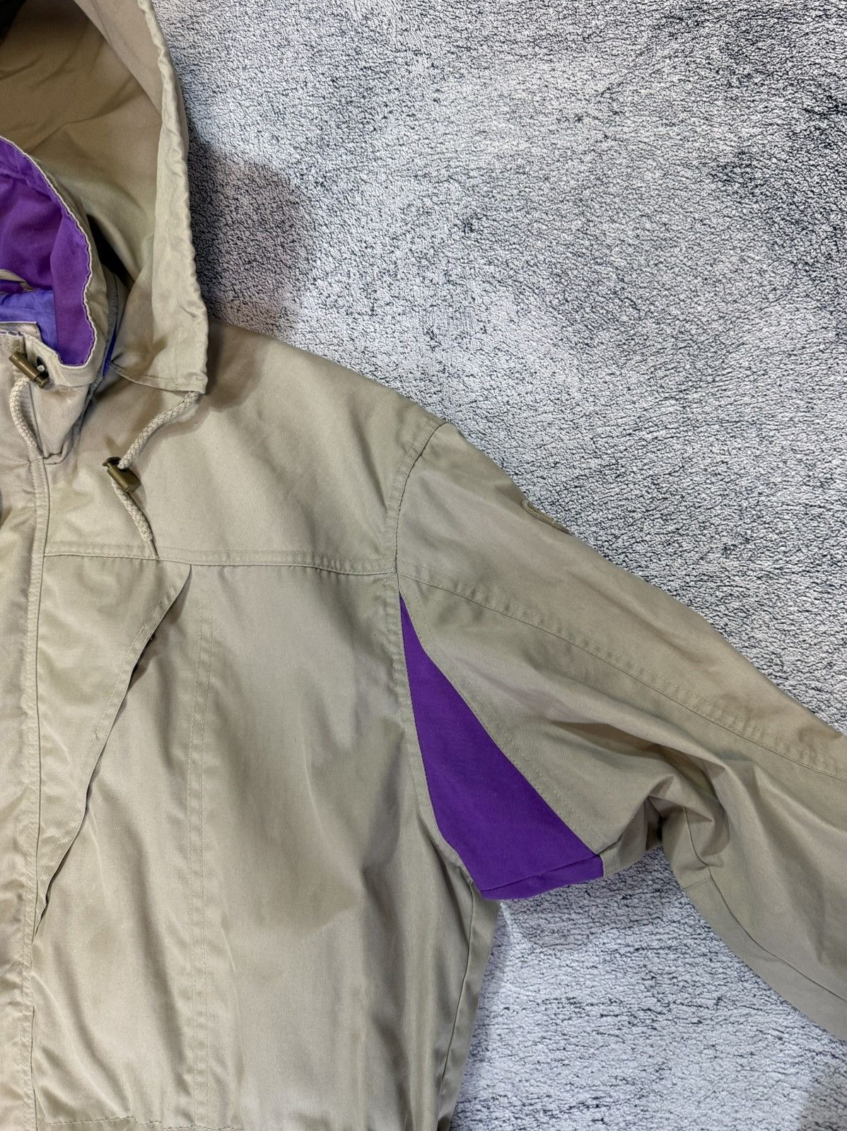Fjallraven Vintage Fjallraven Hiker Jacket L Parka Hooded Gorpcore 90s Size US L / EU 52-54 / 3 - 11 Thumbnail