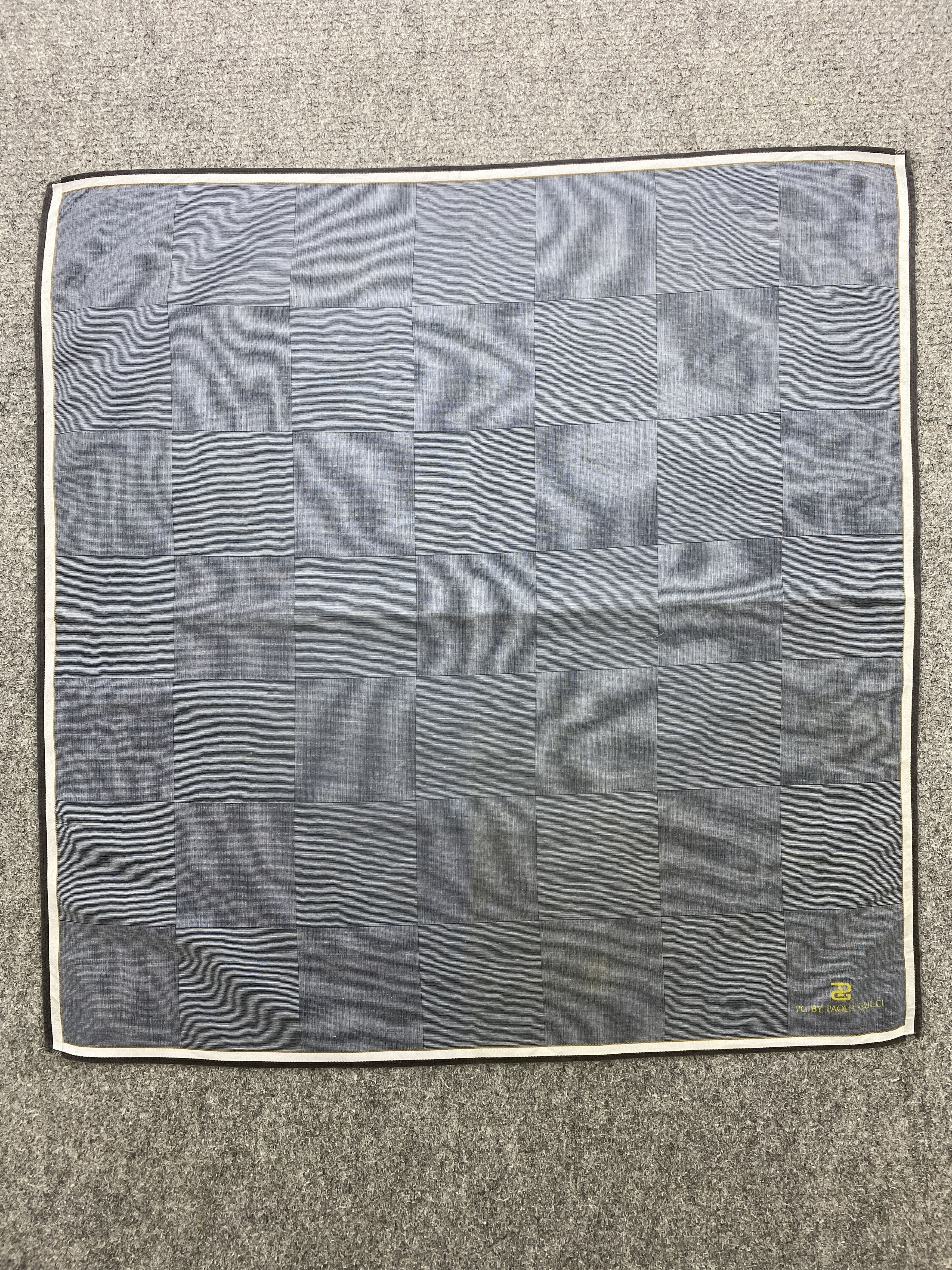 Vintage Paolo Gucci Handkerchief / Bandana / Neckerchief HKC0663 Size ONE SIZE - 4 Thumbnail