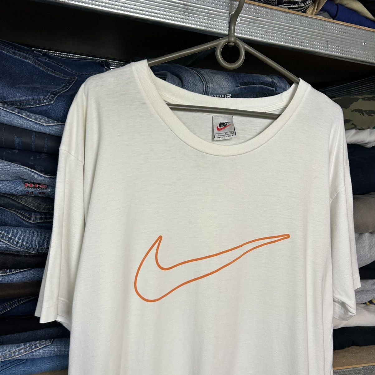Nike Vintage Nike Big Swoosh 90’s Streetwear y2k tee size L Size US L / EU 52-54 / 3 - 2 Thumbnail