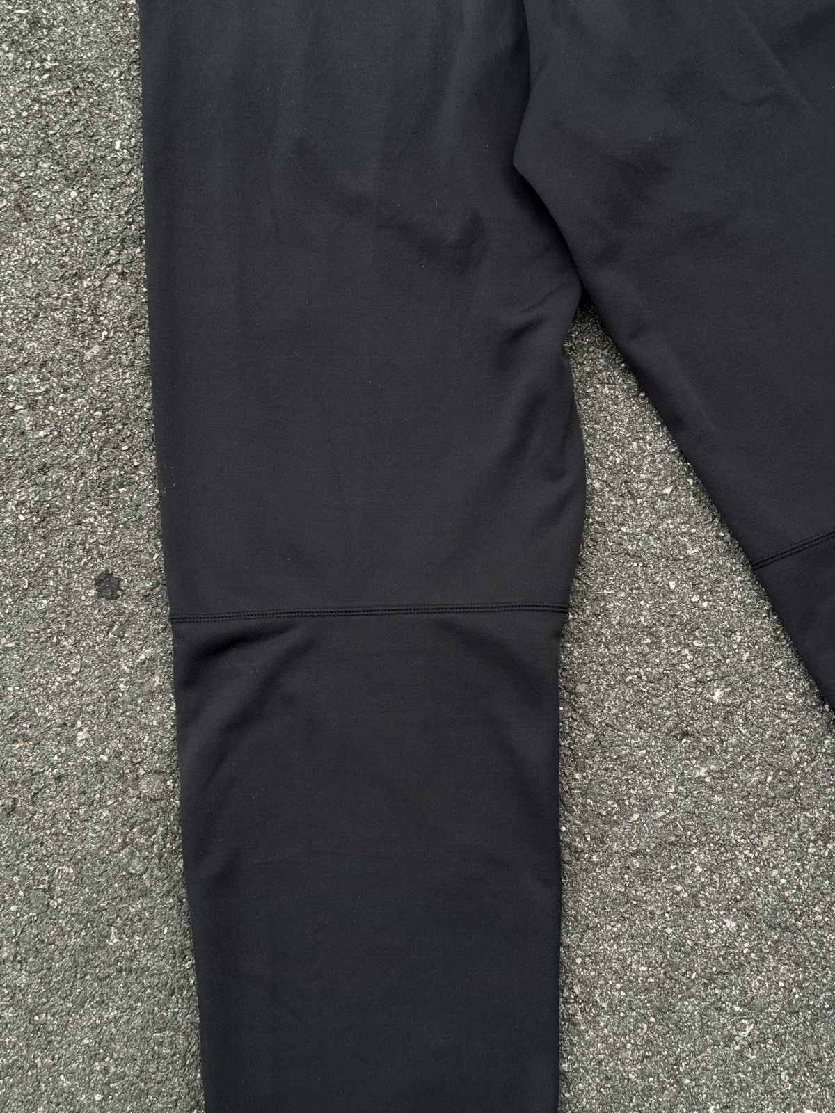 Nike Nike track pants Size US 31 - 8 Thumbnail