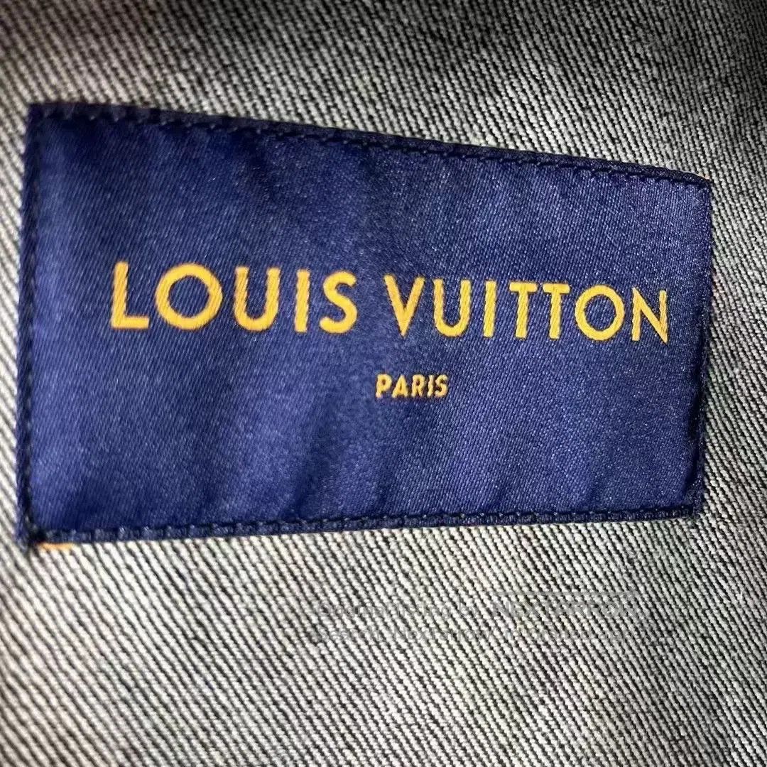 Louis Vuitton Louis Vuitton Black Printed Lapel Jacket. Size US L / EU 52-54 / 3 - 3 Thumbnail