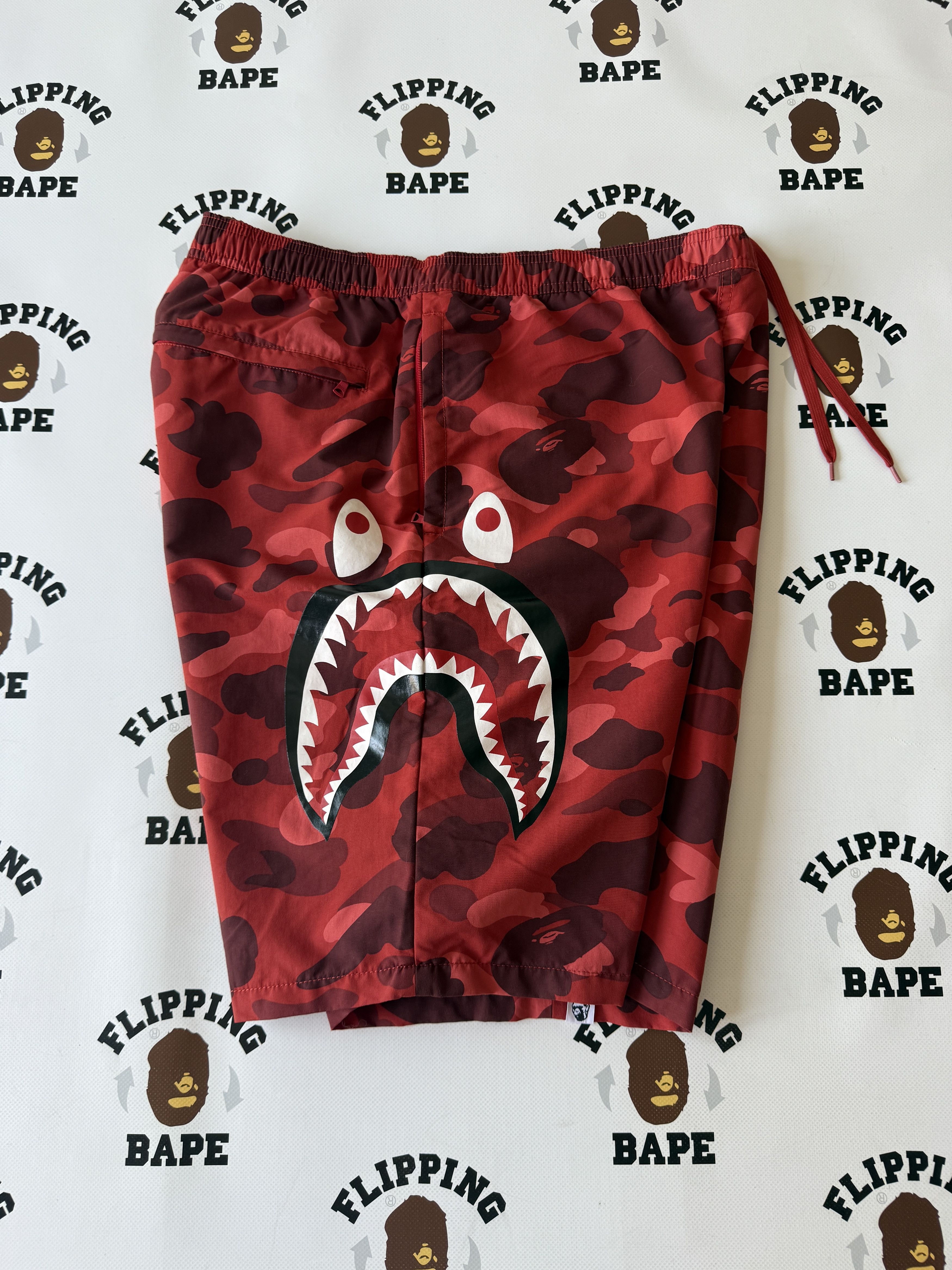 Bape BAPE COLOR CAMO SIDE SHARK BEACH SHORTS Size US 36 / EU 52 - 3 Thumbnail