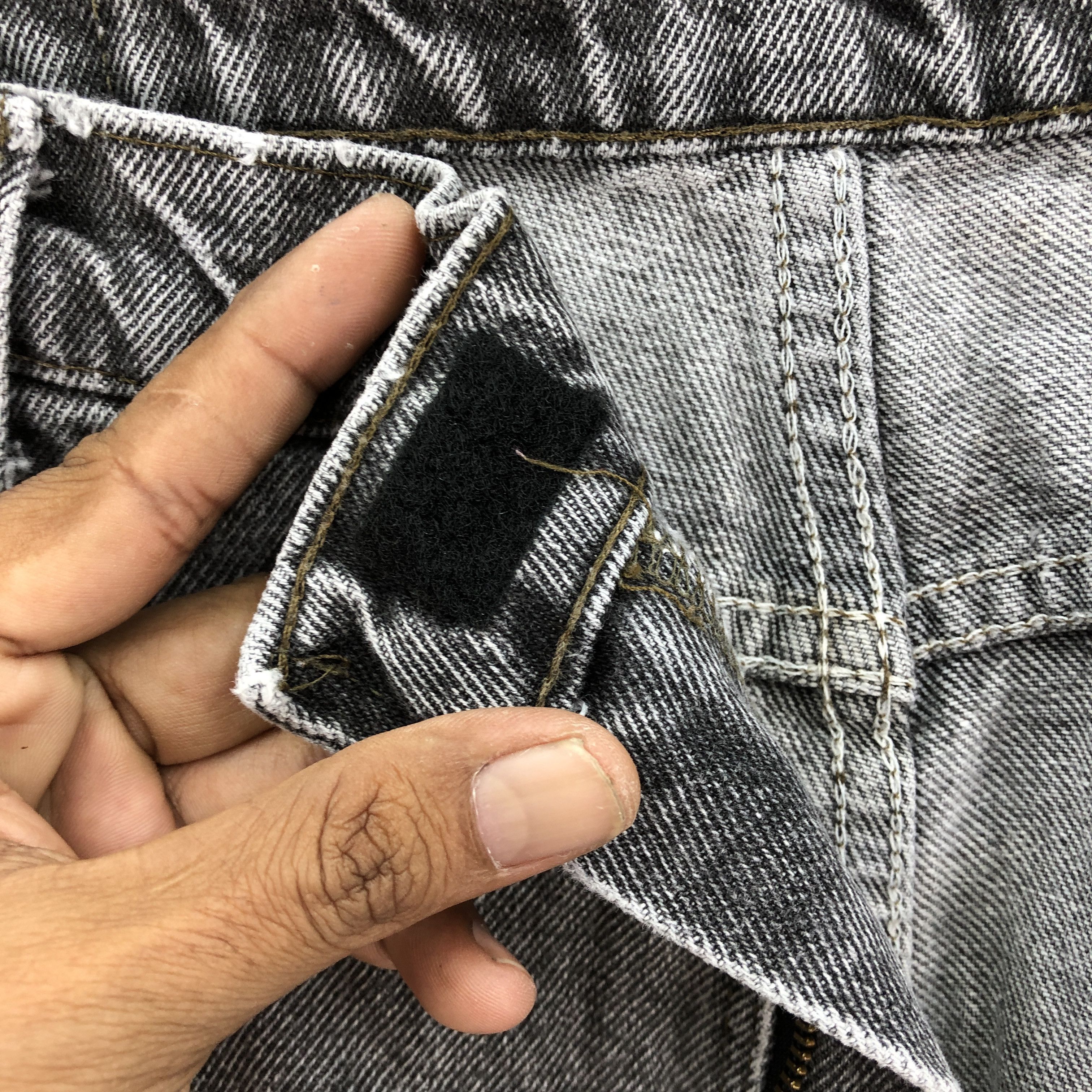 Levi's Vintage 90s Levis 550 Ash Gray Baggy Jeans Levis Black Denim Size US 40 / EU 56 - 7 Thumbnail