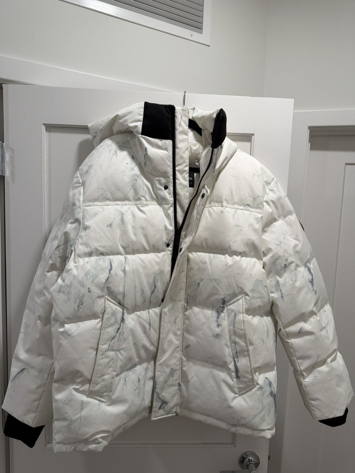 The Recycled Planet Covair Print Hooded Quilted Down Jacket Size US XXL / EU 58 / 5 - 1 Thumbnail