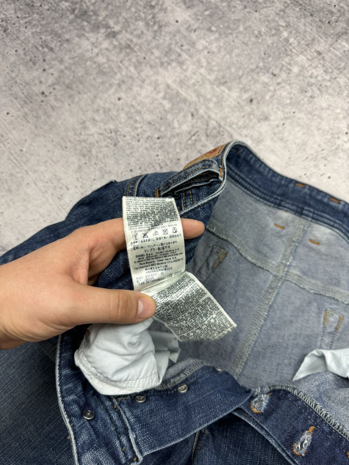 Diesel Vintage Diesel 90’s Y2K Style Blue Stonewashed Jeans Pants Size US 36 / EU 52 - 16 Thumbnail