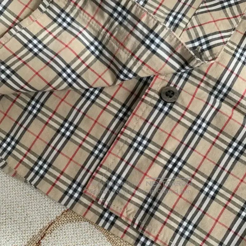 Burberry Burberry Khaki Long Sleeve Cotton Shirt. Size L / US 10 / IT 46 - 5 Thumbnail