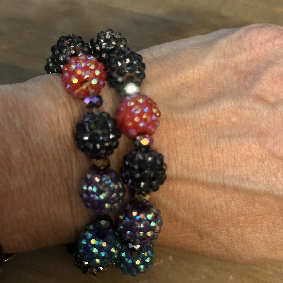 Other Multicolor sparkly studded bead stretch bracelets Size ONE SIZE - 3 Thumbnail